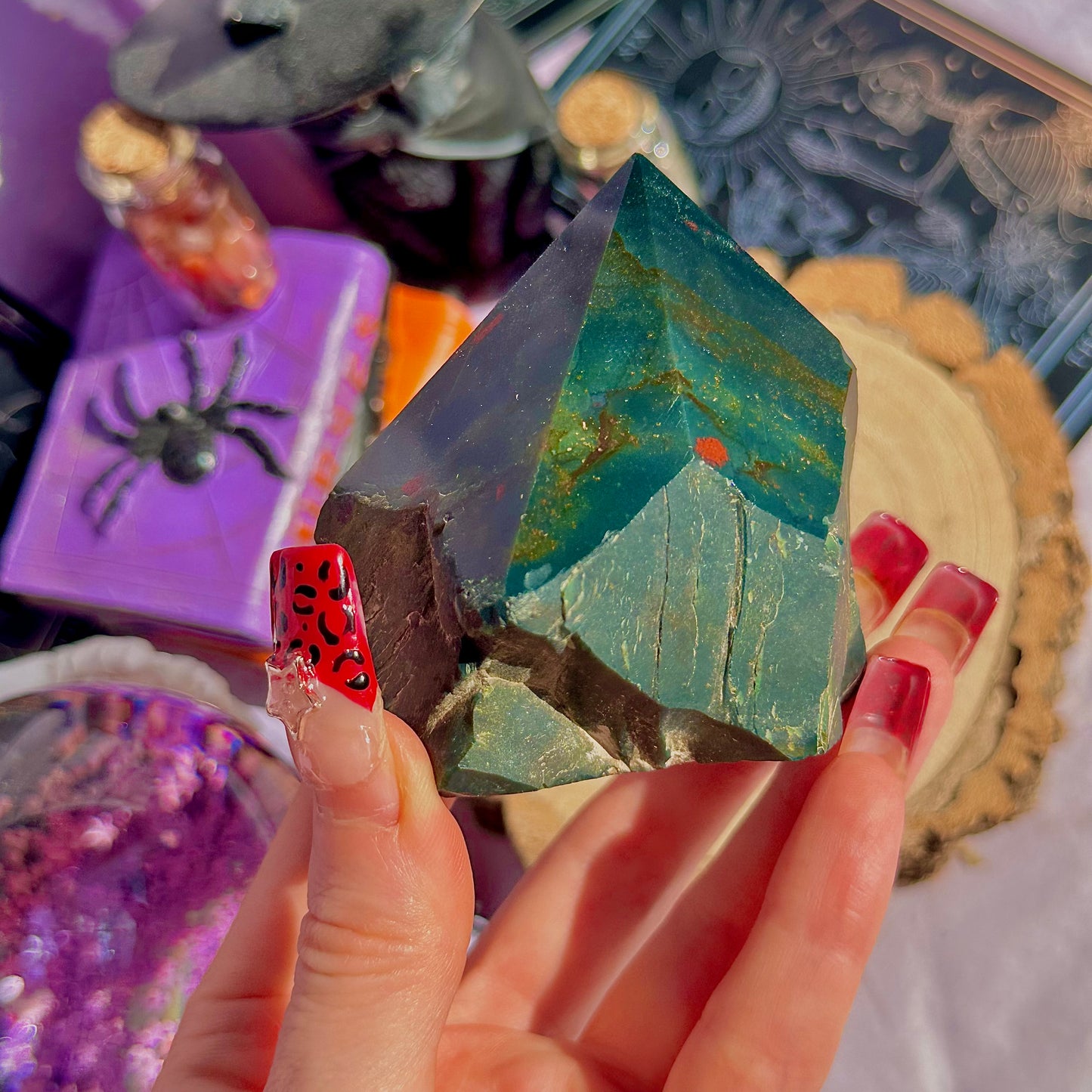 bloodstone top polished point
