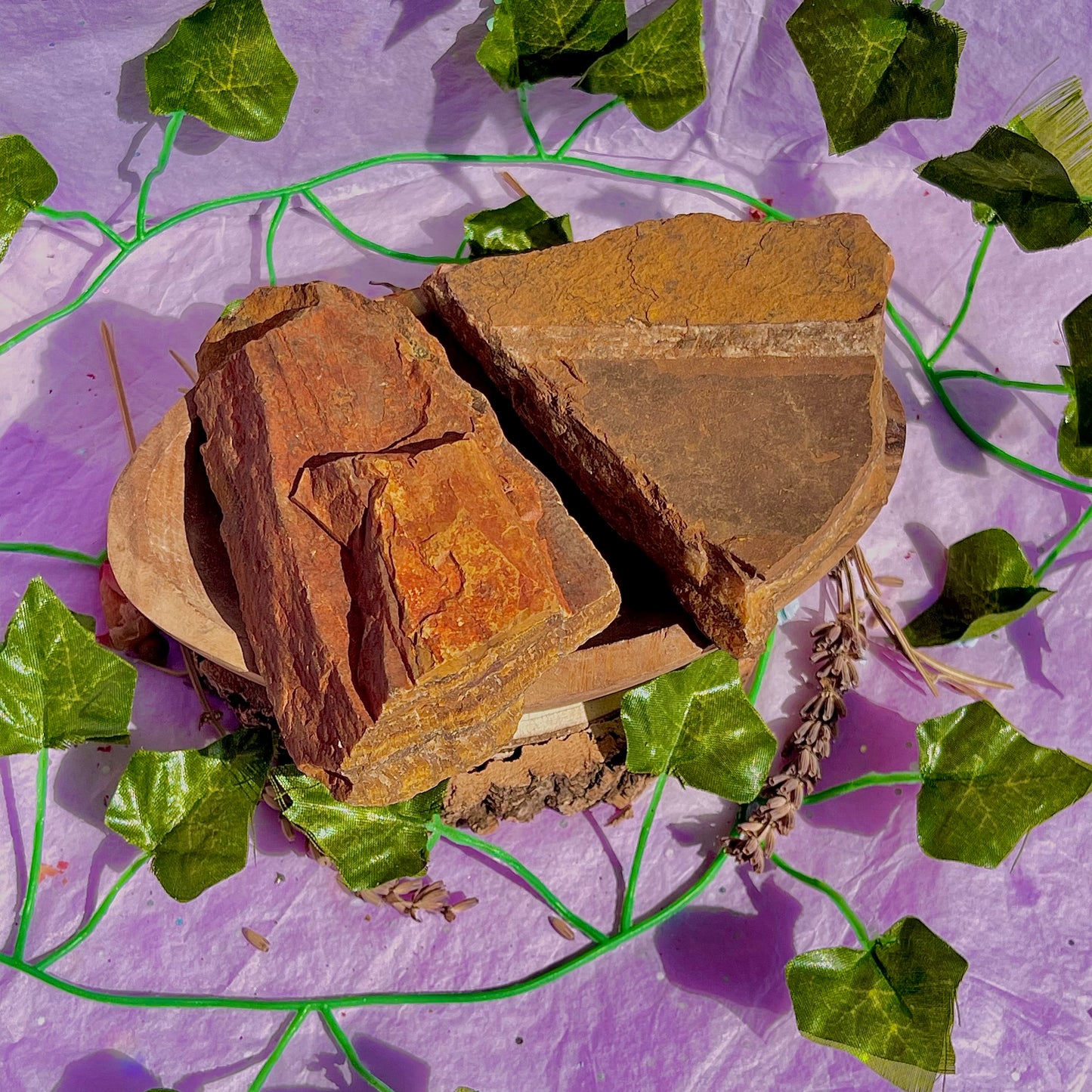 raw/rough tigers eye