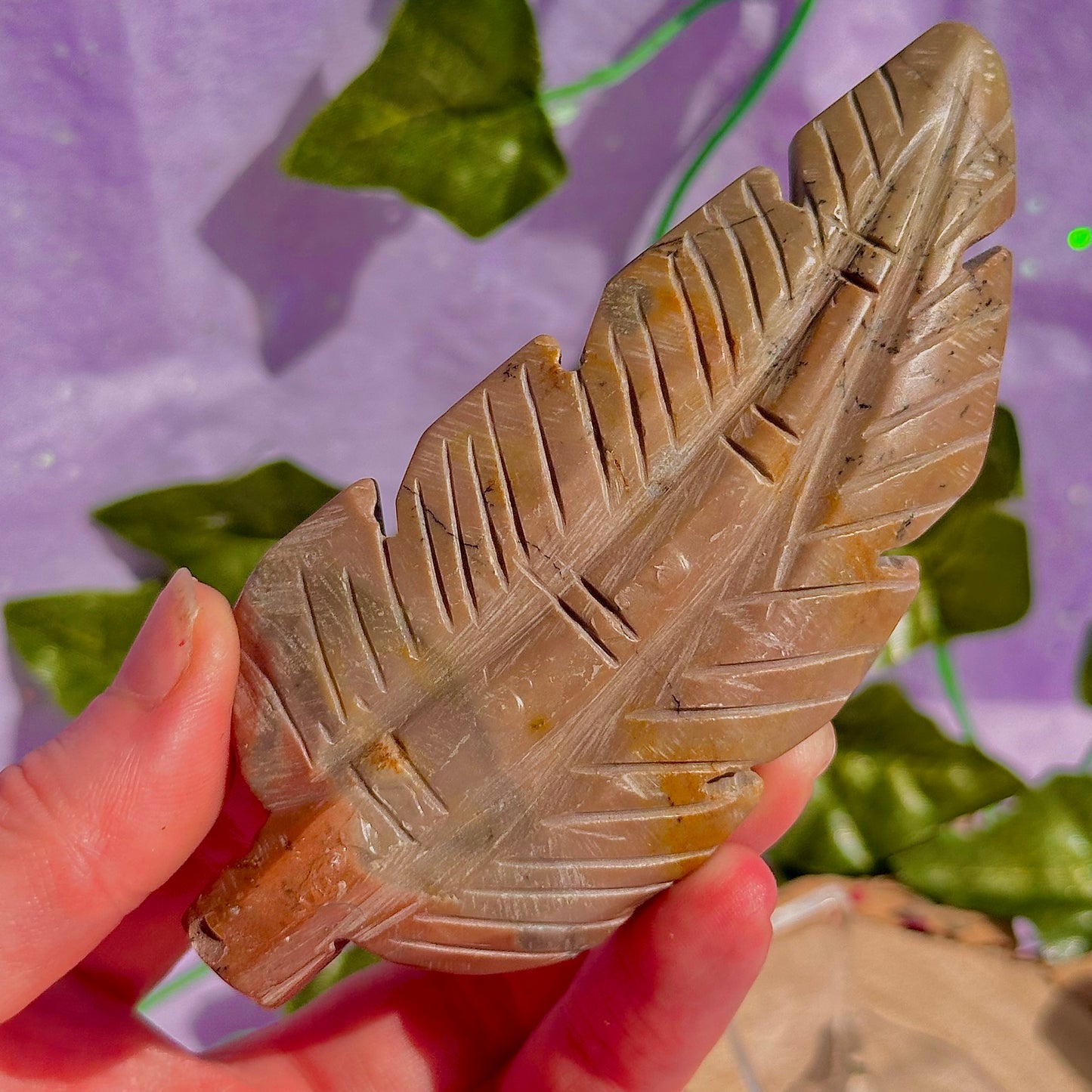 picture jasper feather carving with stand