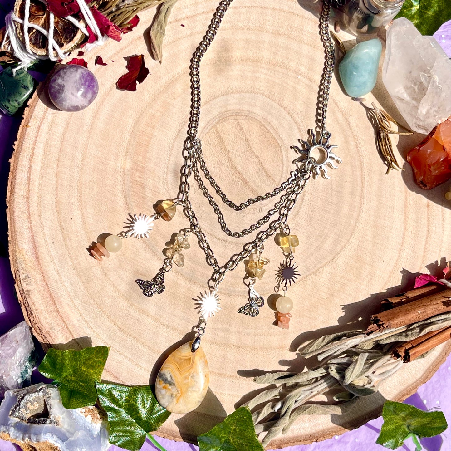 shining rays necklace