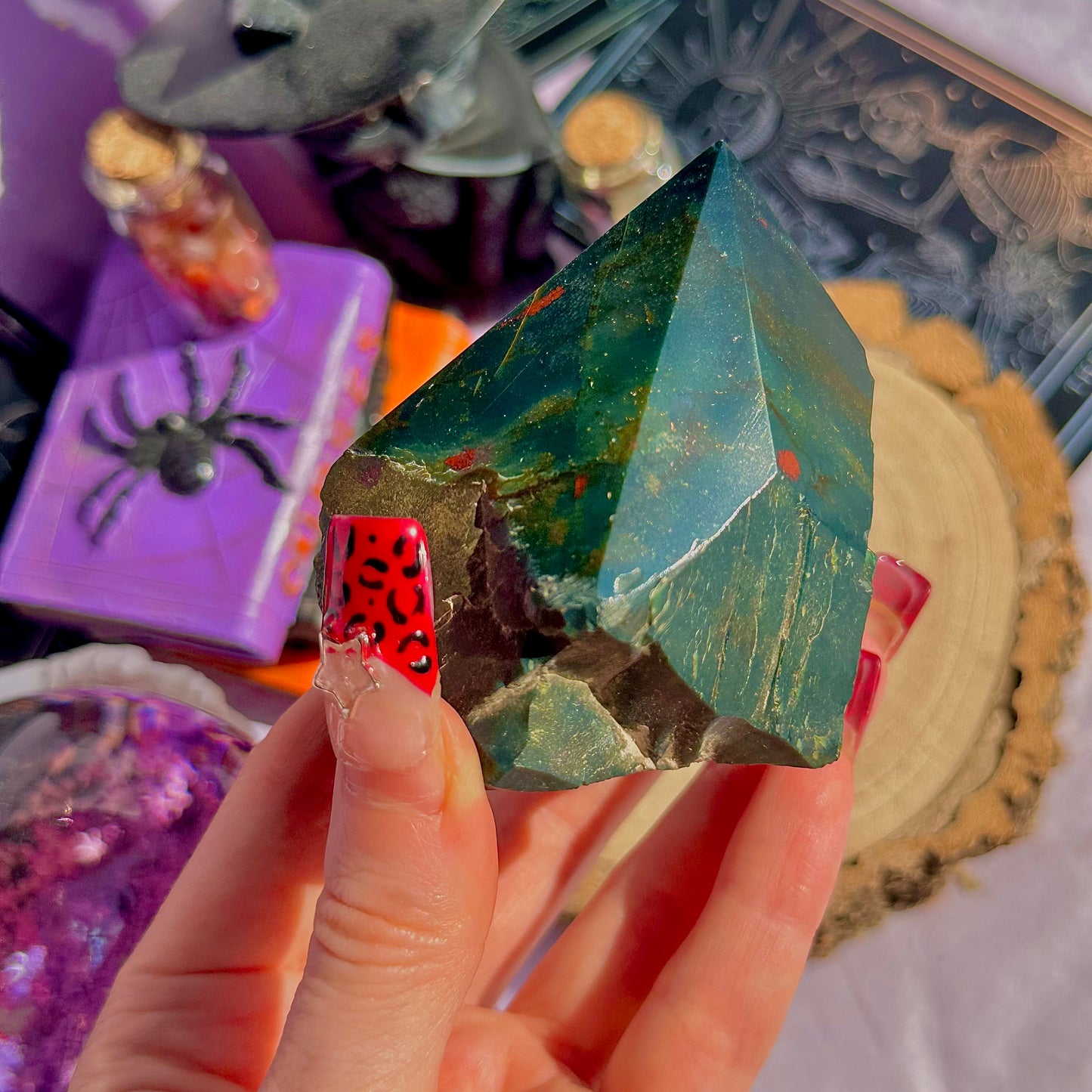 bloodstone top polished point