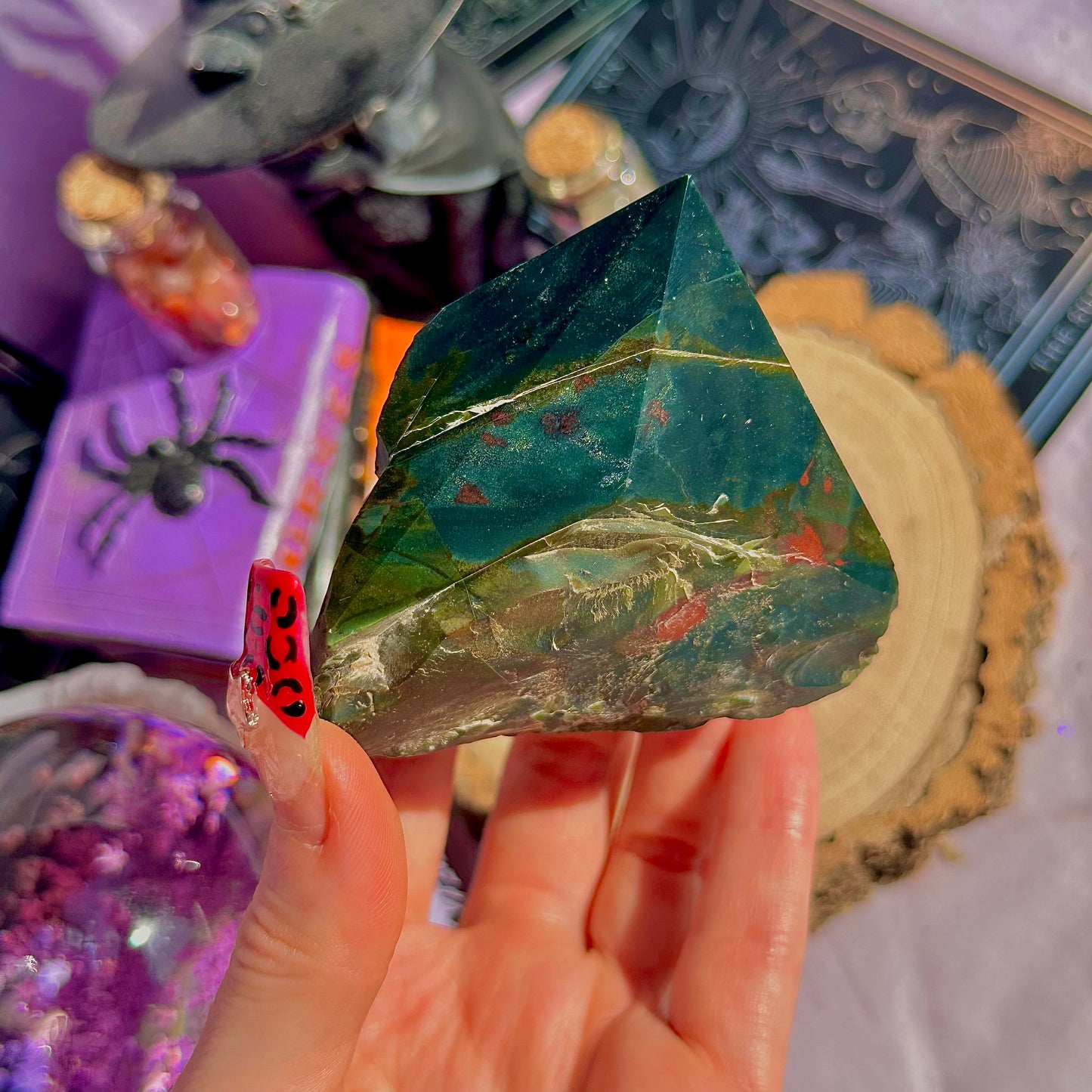 bloodstone top polished point