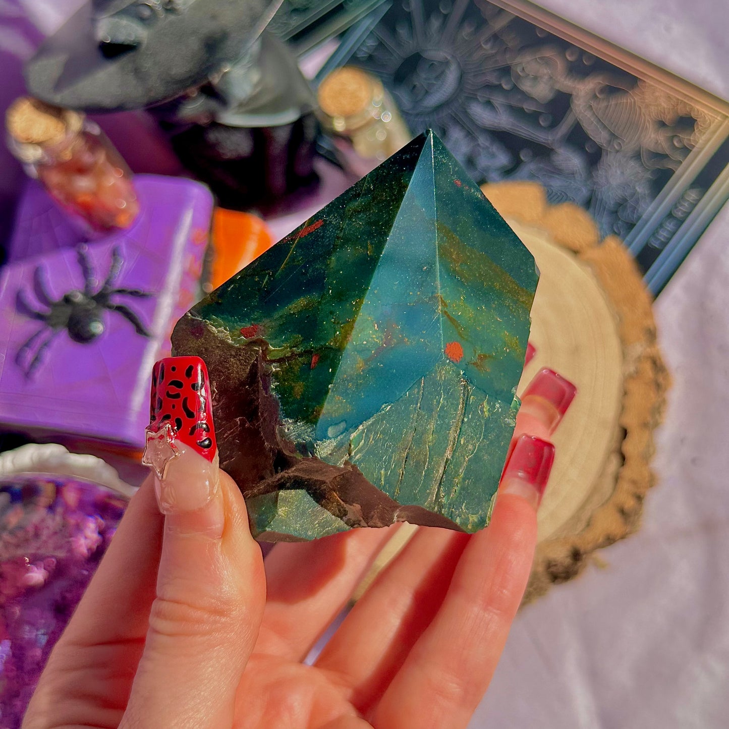 bloodstone top polished point