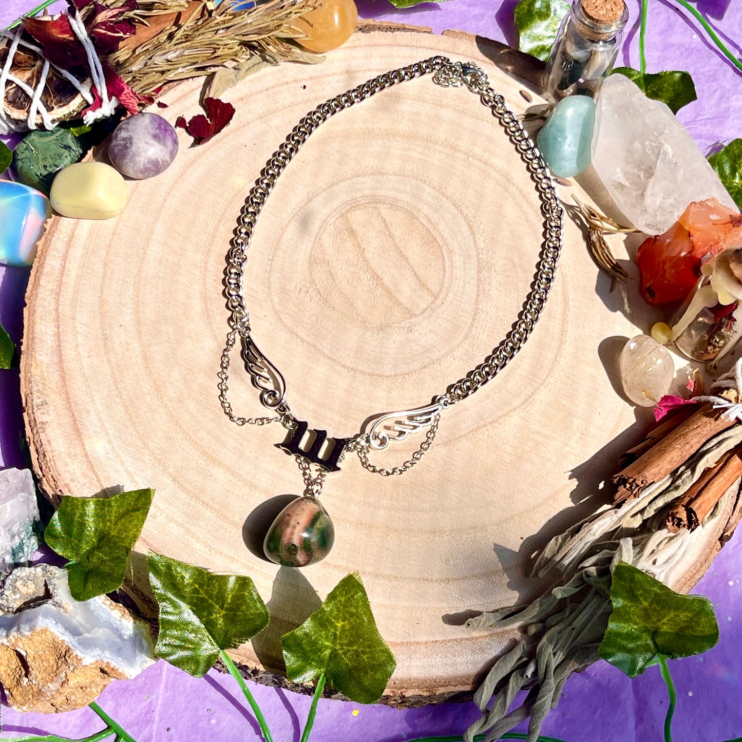 alignment necklace