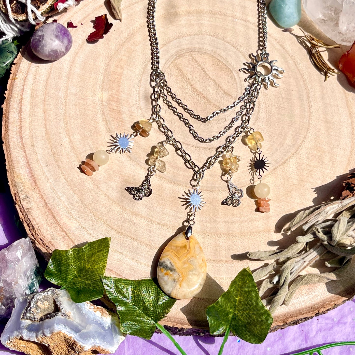 shining rays necklace