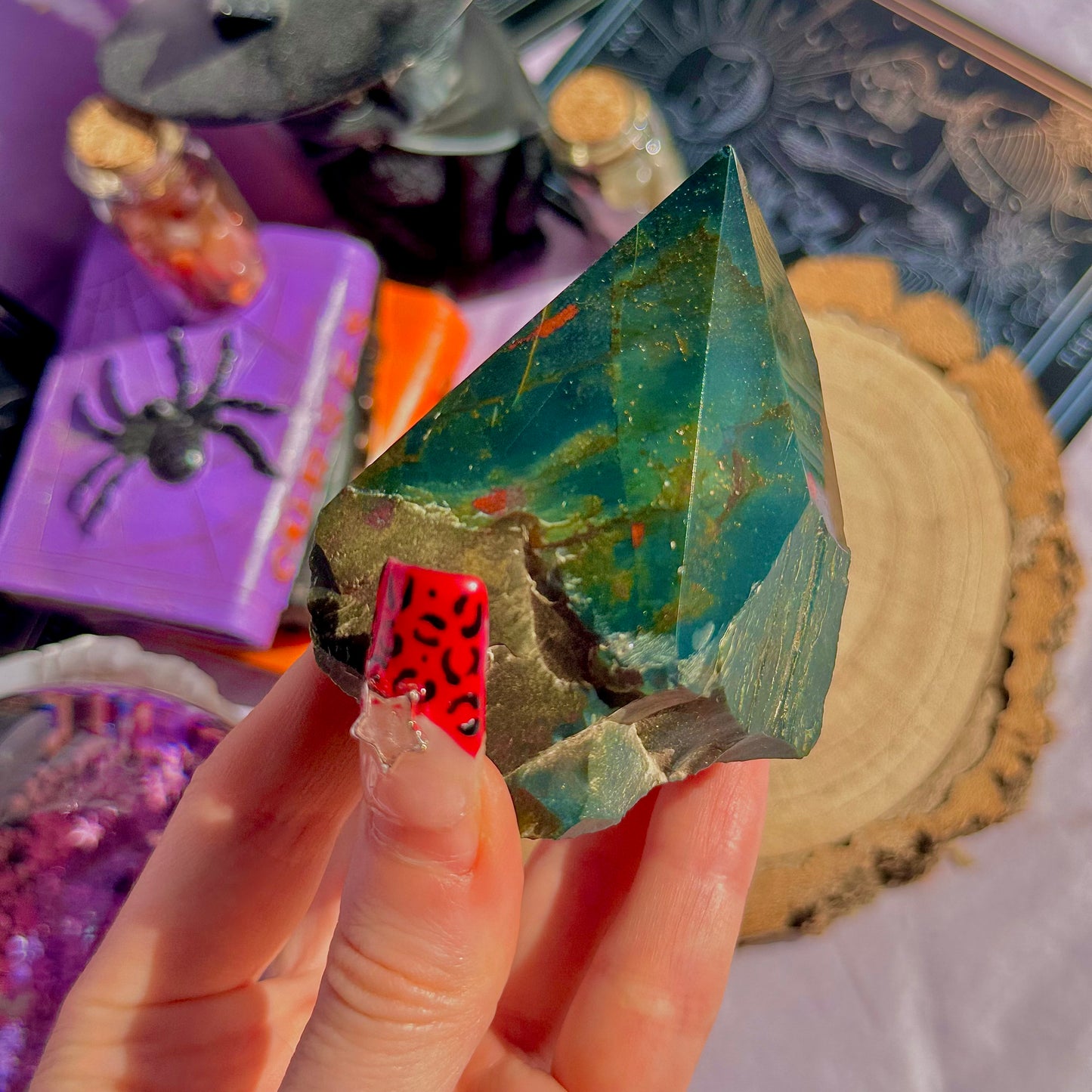 bloodstone top polished point