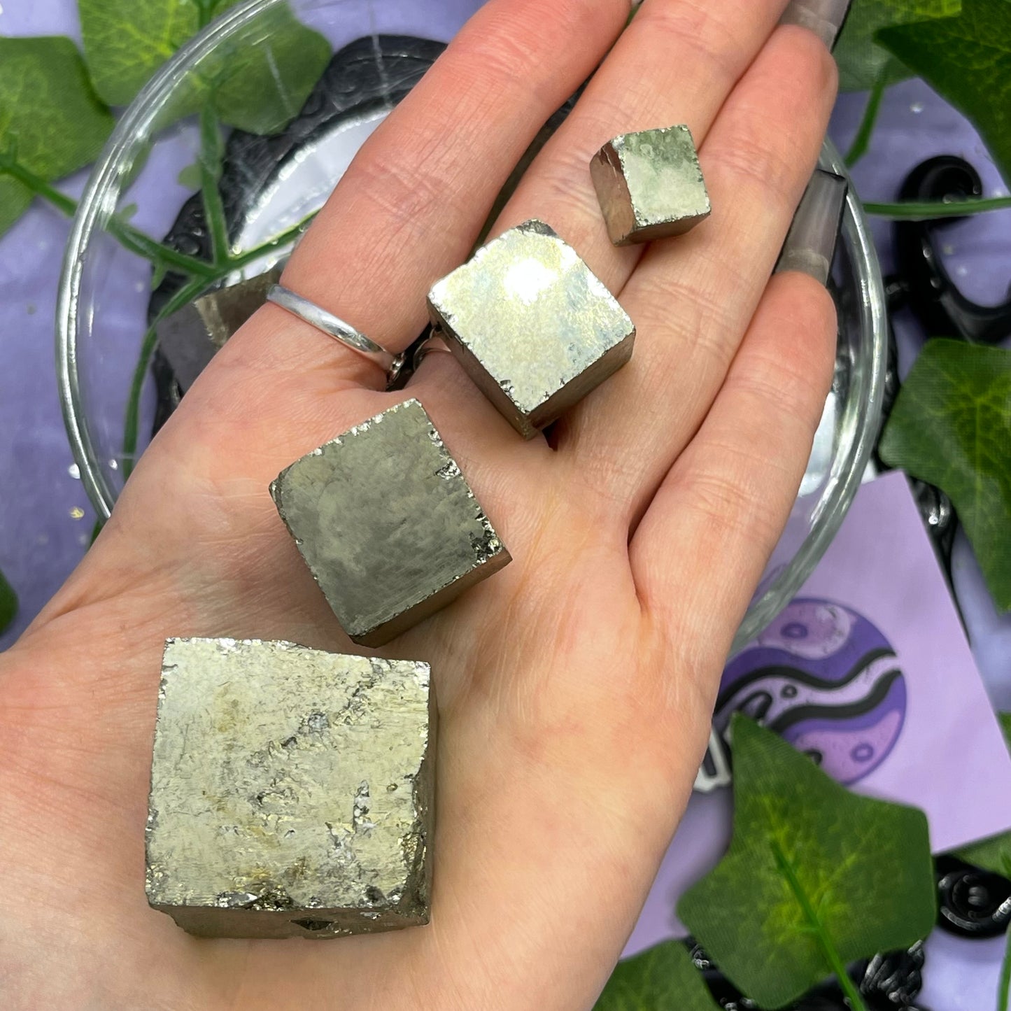 pyrite cube carving