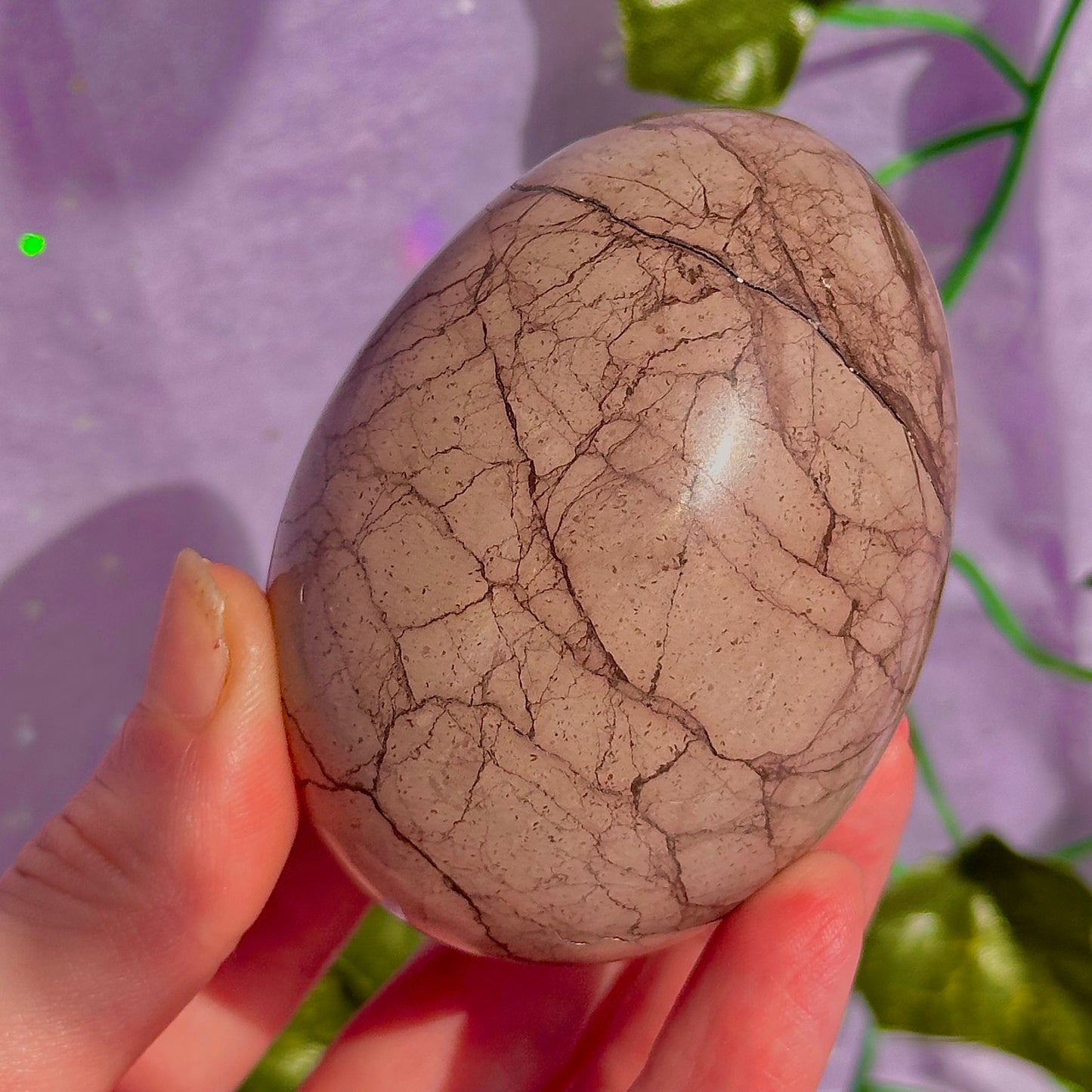 spiderweb jasper egg carving