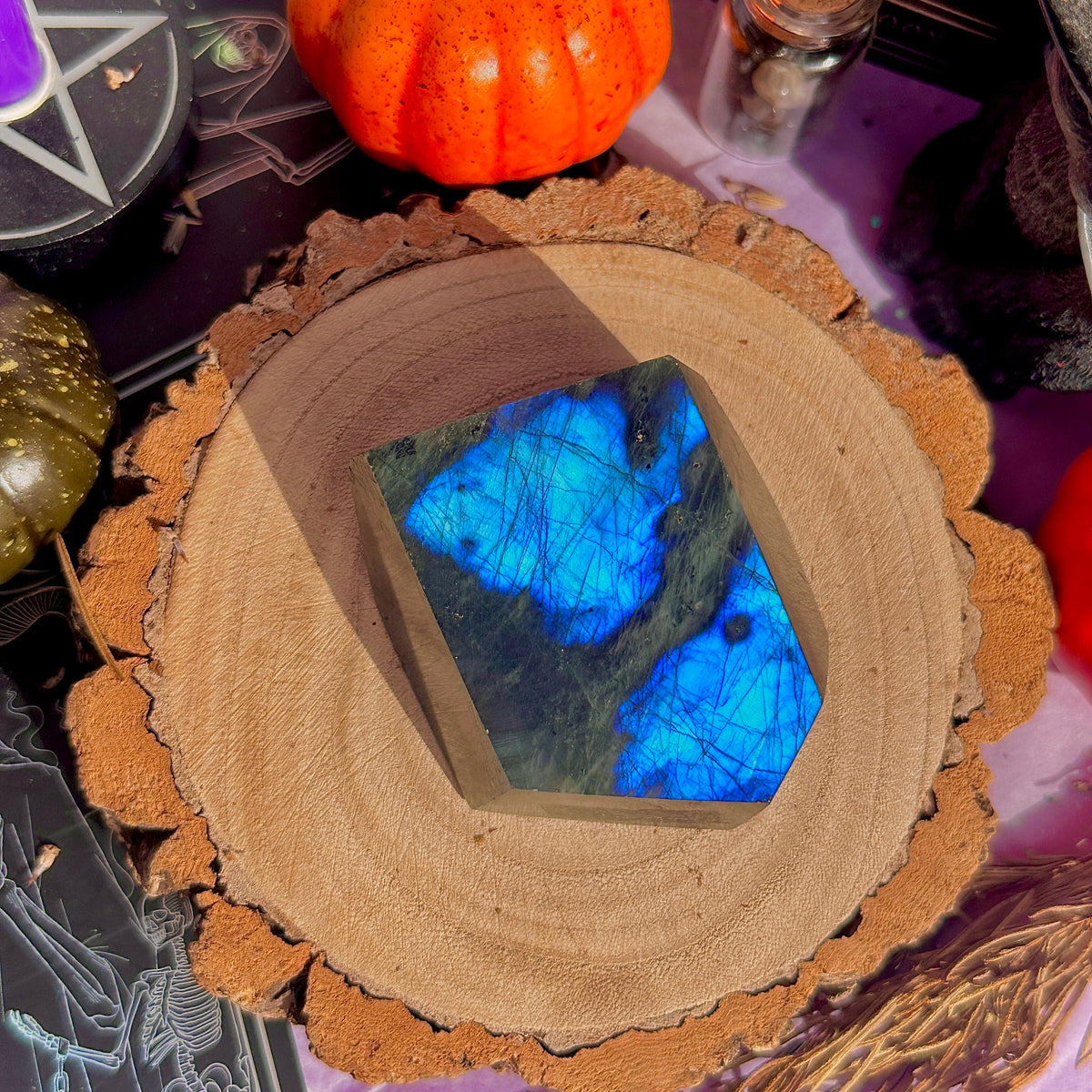 labradorite freeform medium