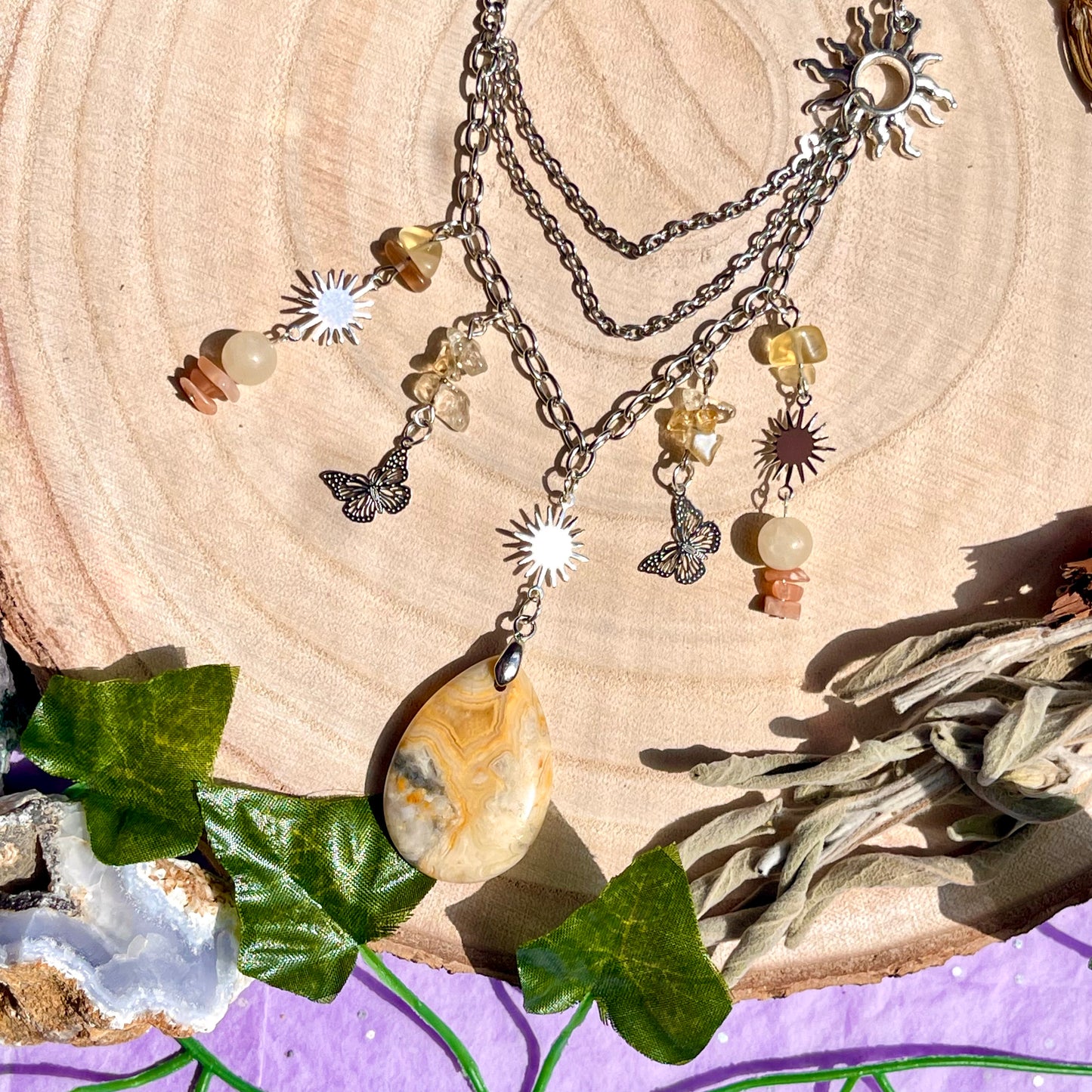 shining rays necklace