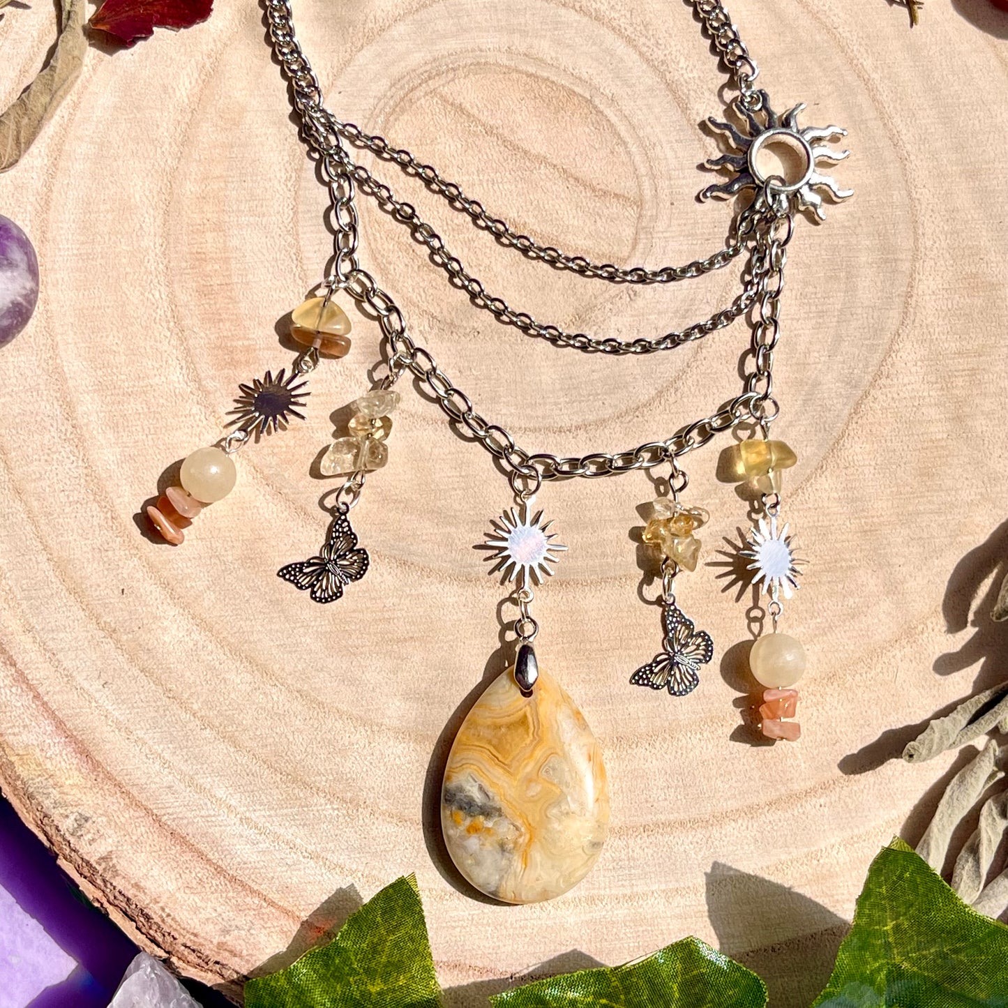 shining rays necklace