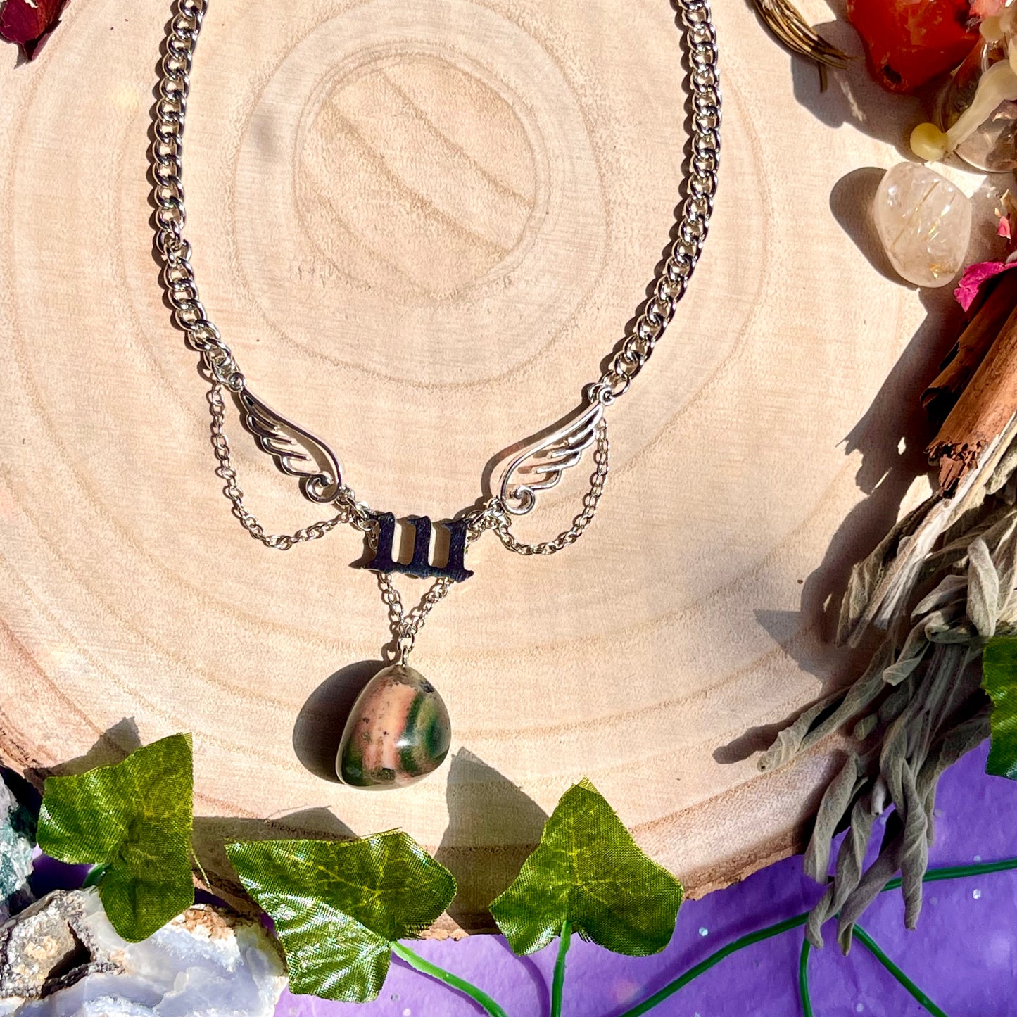 alignment necklace