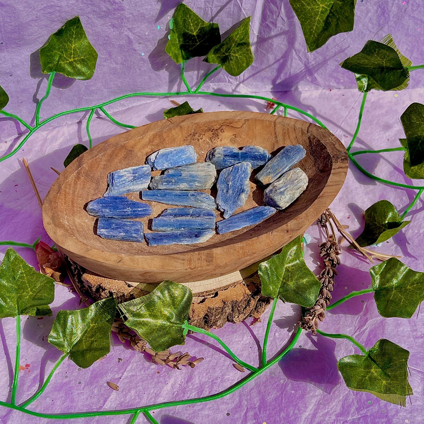 raw/rough blue kyanite blades