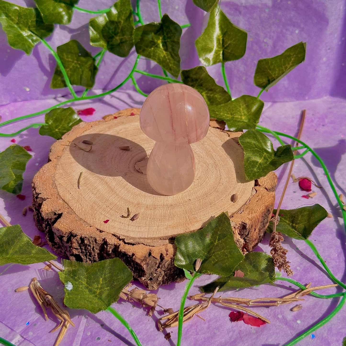 hematoid quartz mushroom carving