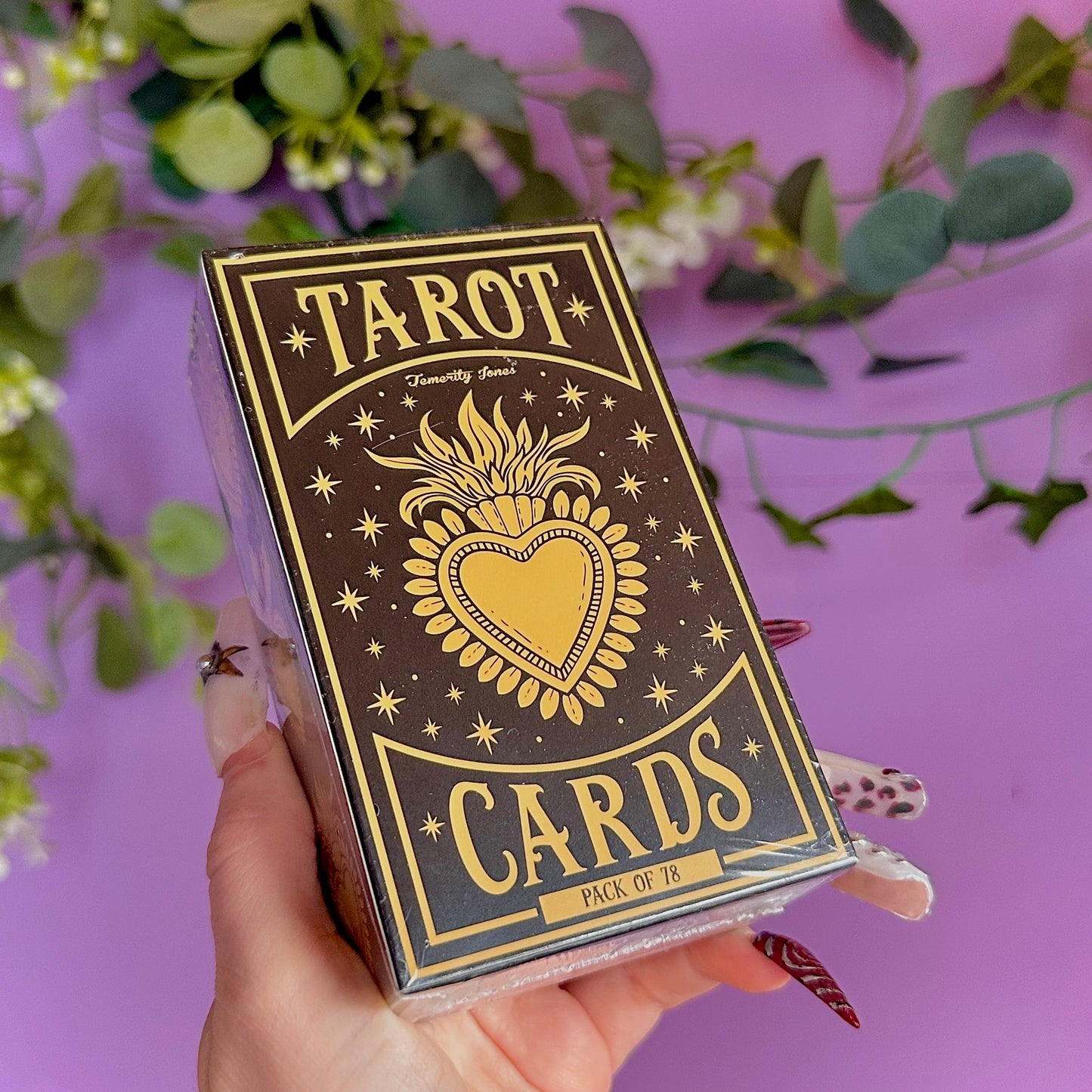 sacred heart traditional tarot card deck