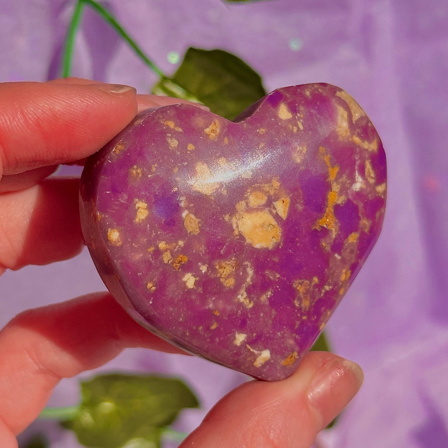 phosphosiderite heart carvings ~ intuitively chosen
