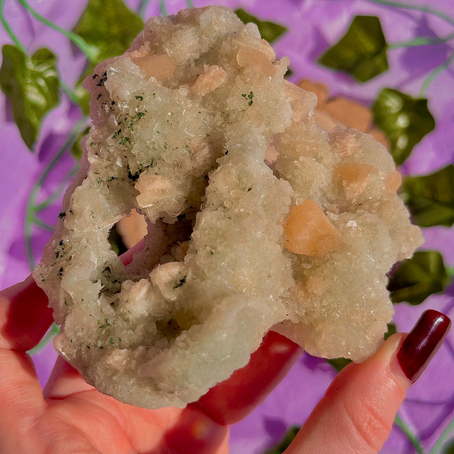 apophyllite verte avec stilbite pêche