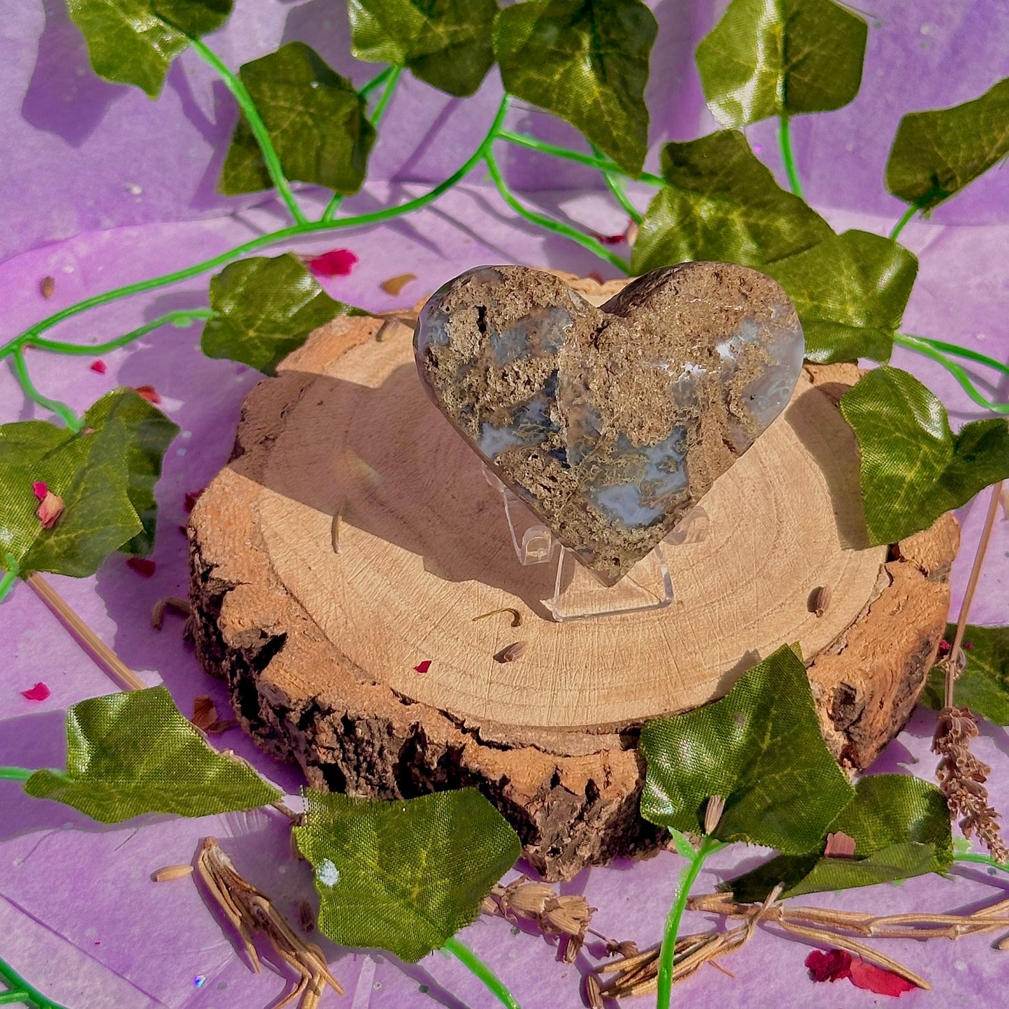 moss agate heart carving with stand