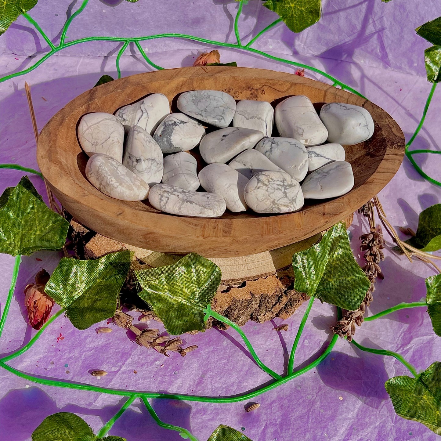 white howlite tumble