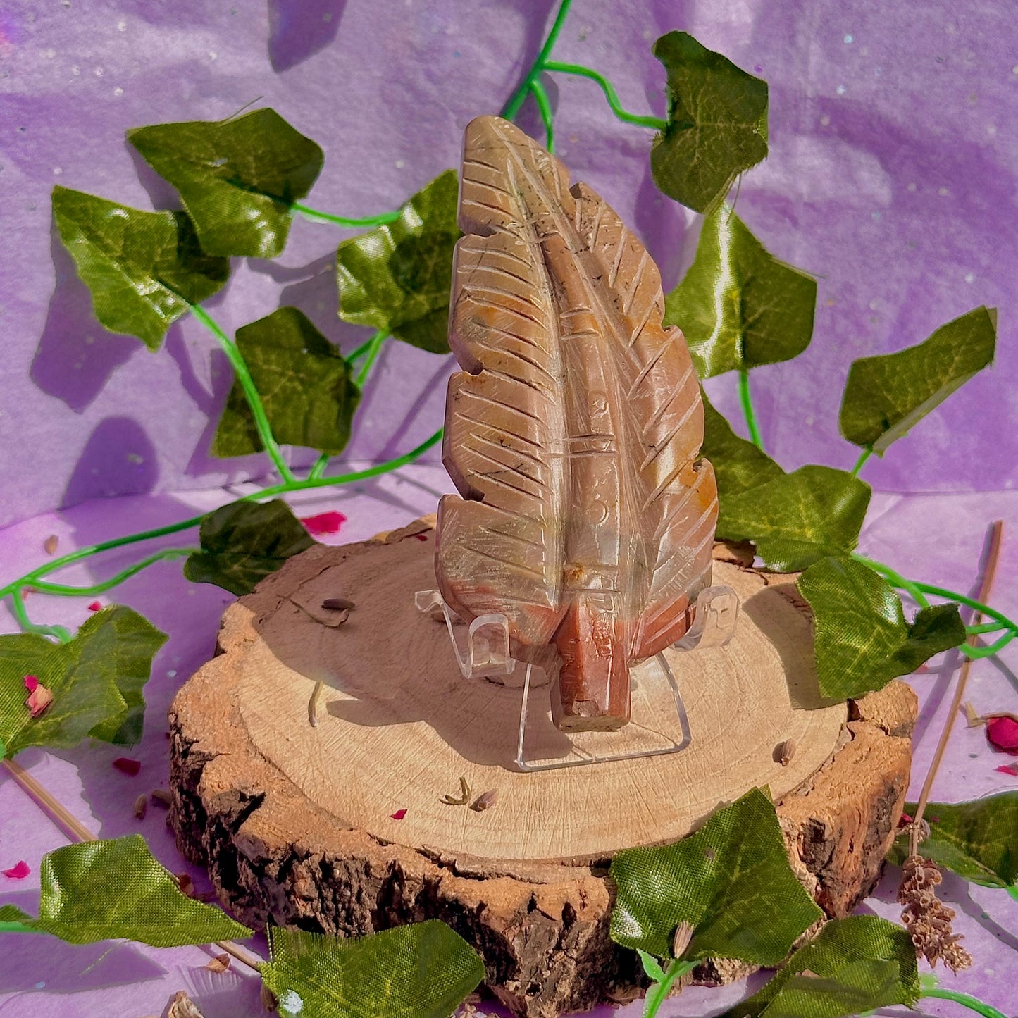 picture jasper feather carving with stand