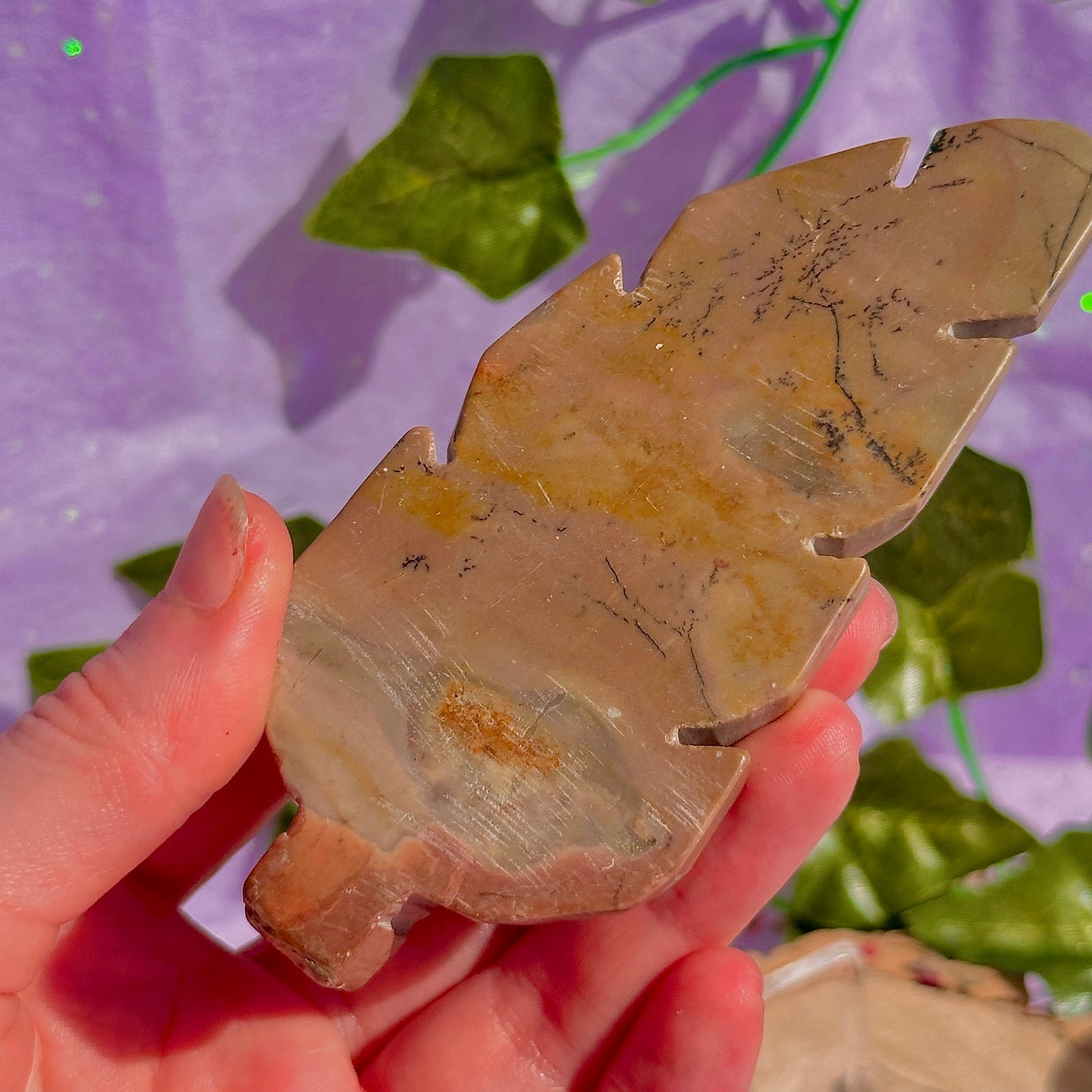 picture jasper feather carving with stand