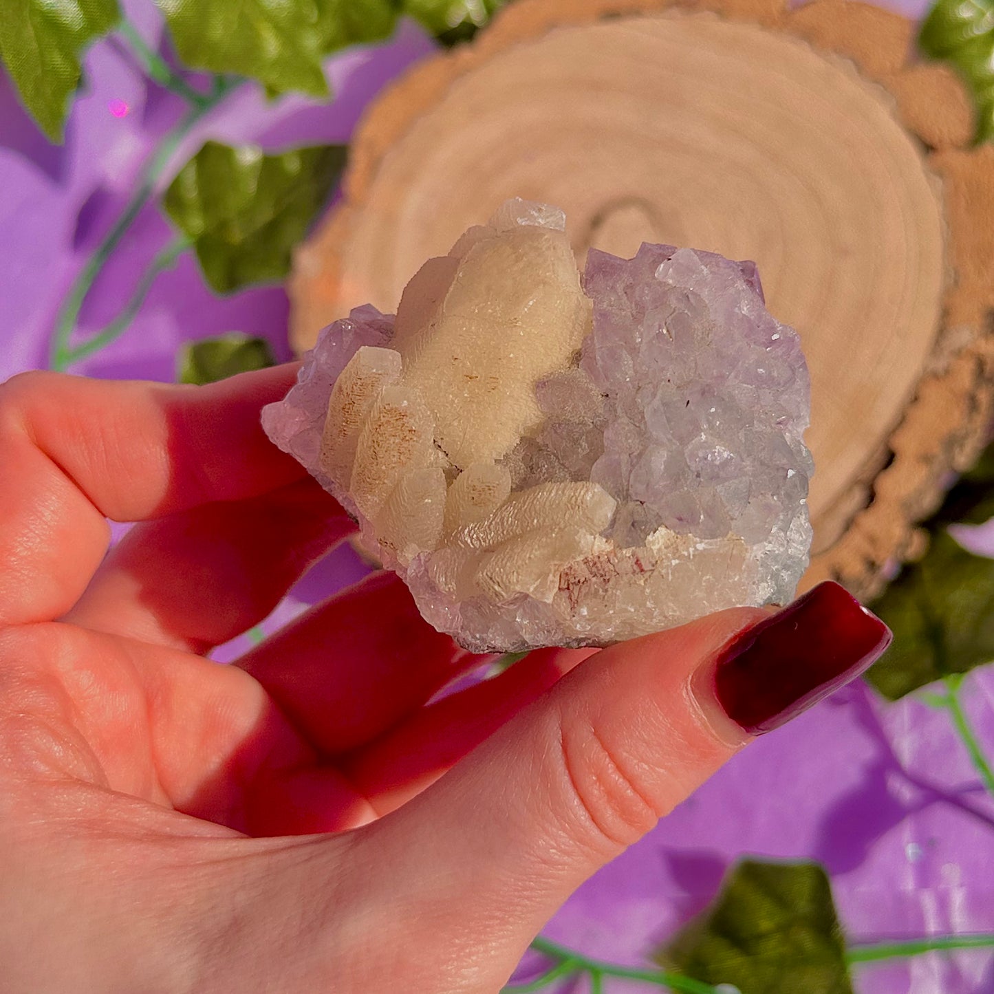 améthyste avec agrégat de calcite UV
