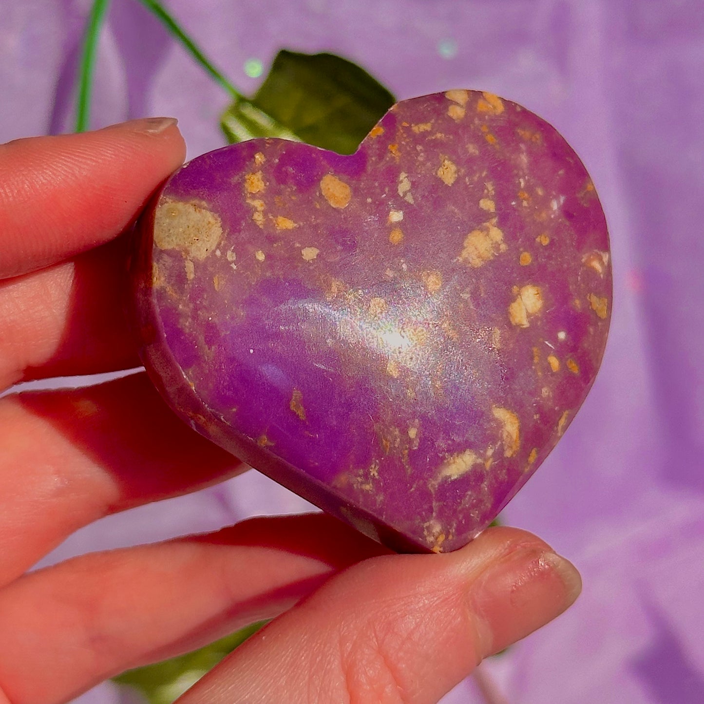 phosphosiderite heart carvings ~ intuitively chosen