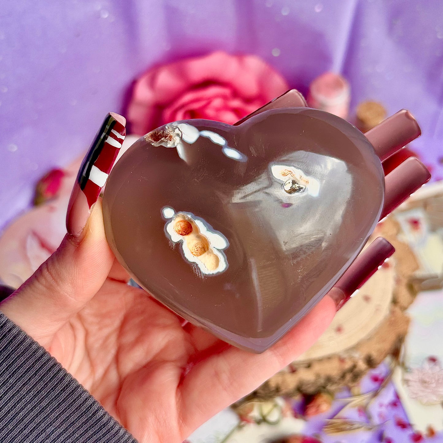 orca agate heart carving A