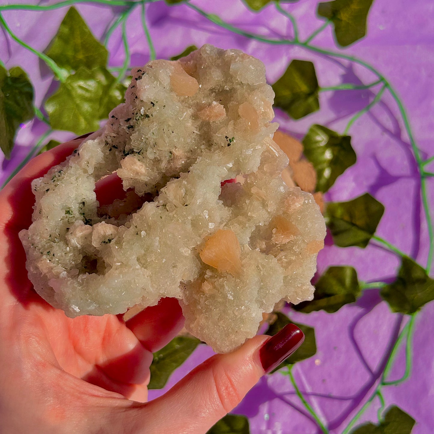 apophyllite verte avec stilbite pêche