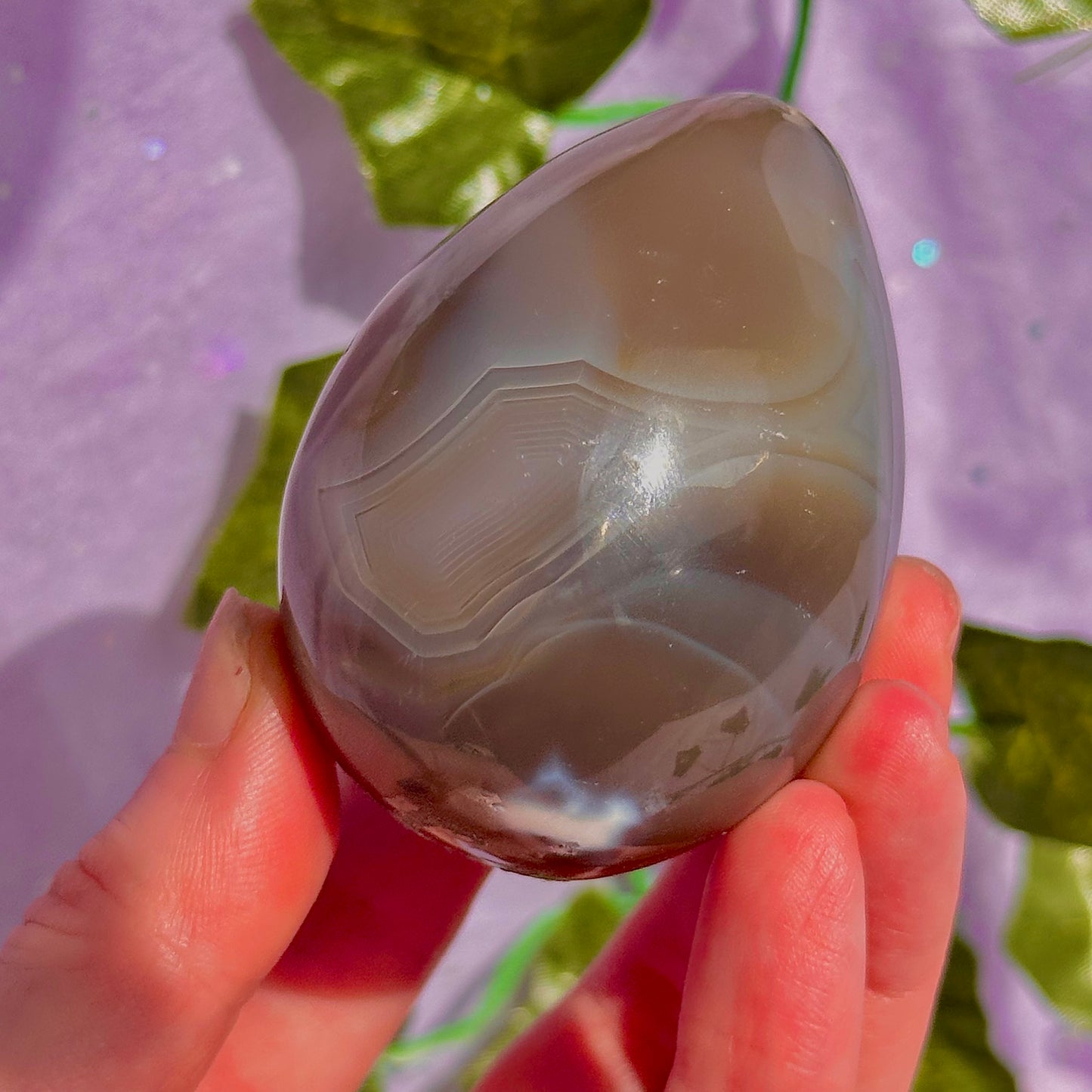 orca agate egg carving