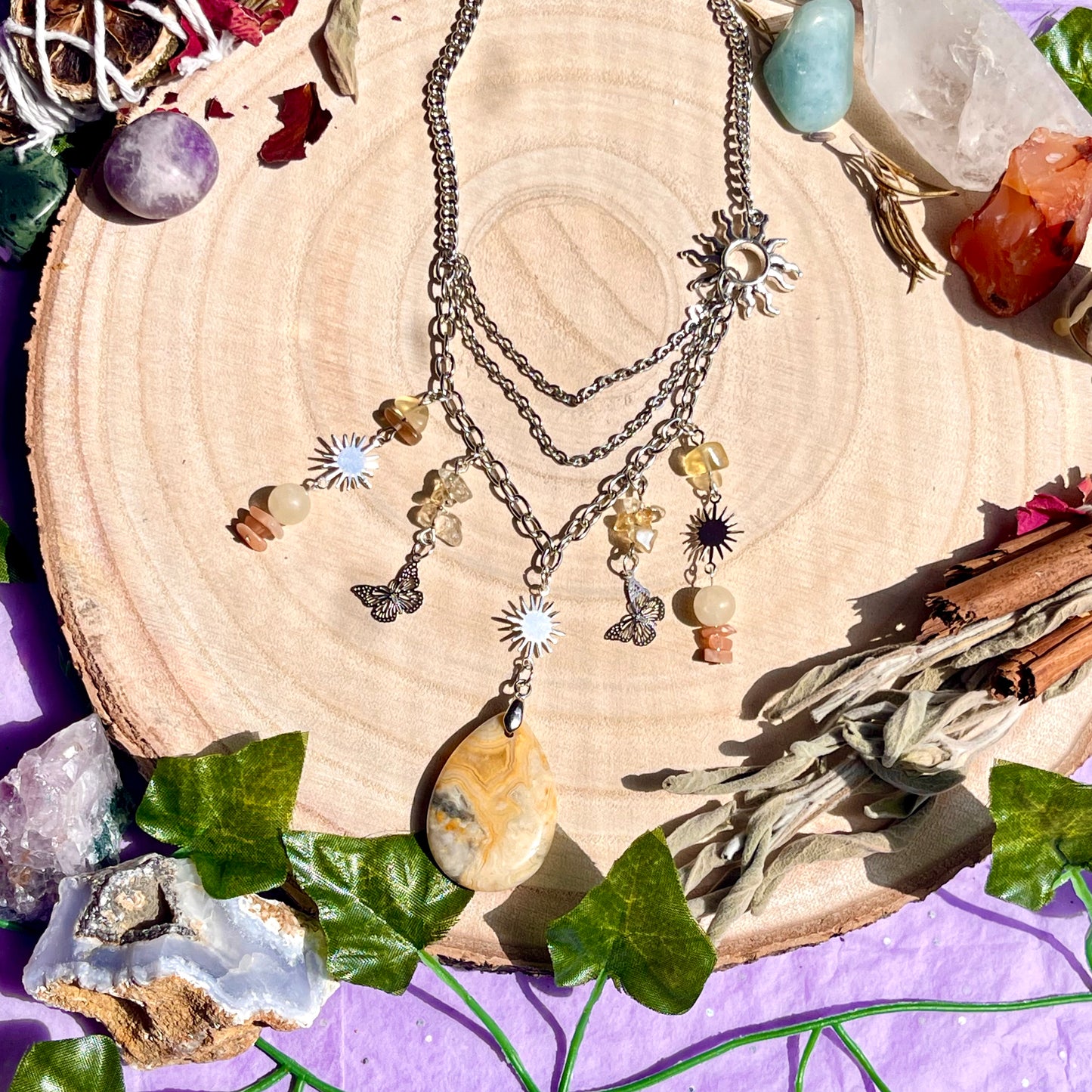 shining rays necklace