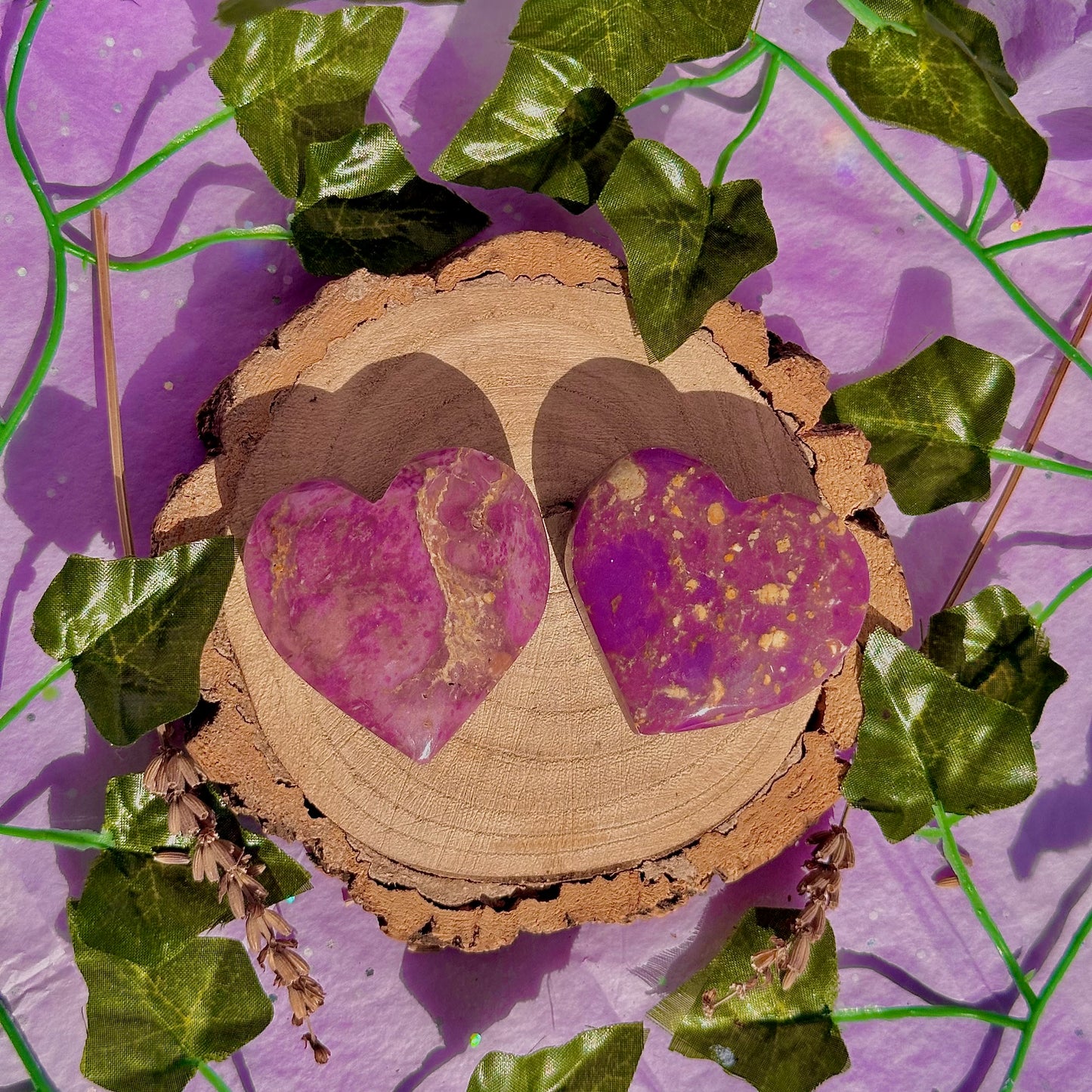 phosphosiderite heart carvings ~ intuitively chosen