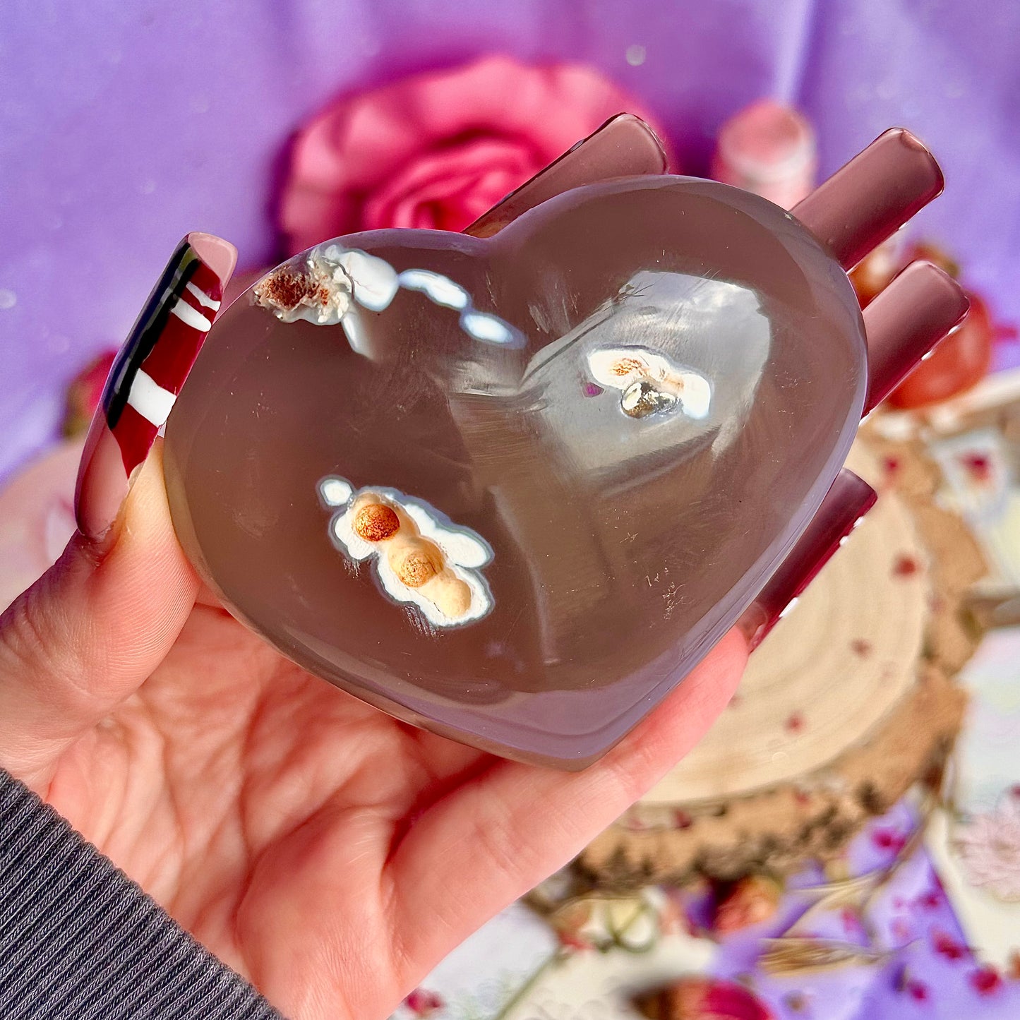 orca agate heart carving A