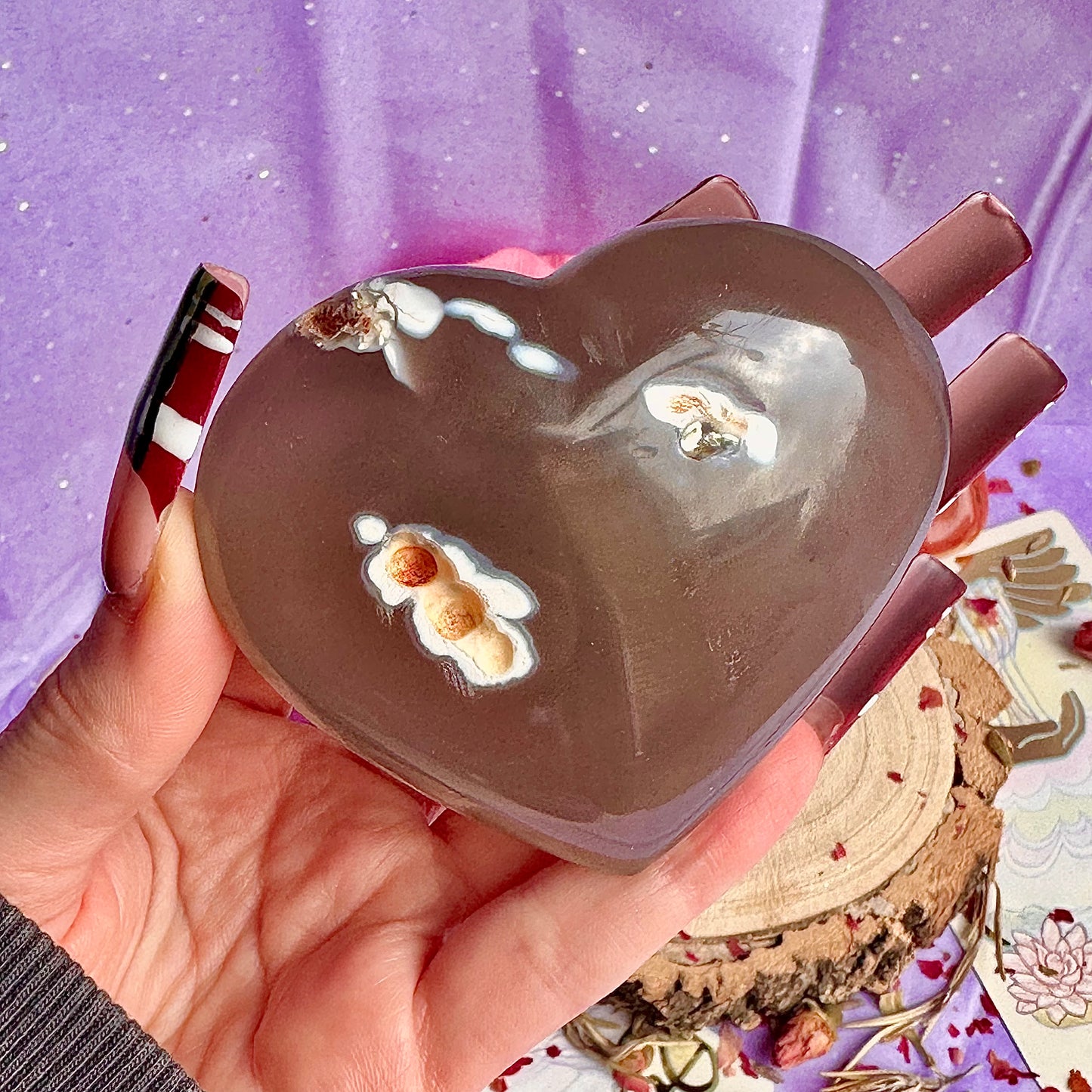 orca agate heart carving A