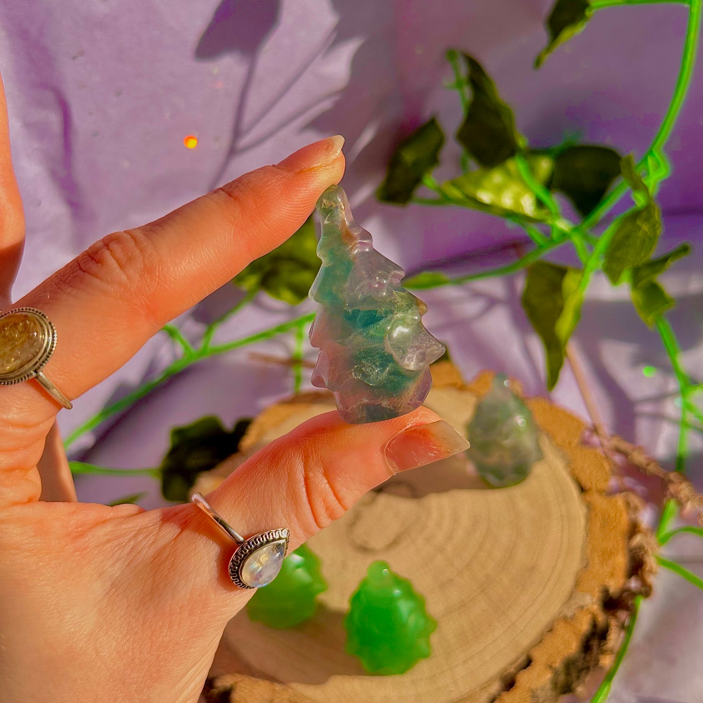 Sculptures de sapins de Noël, aventurine verte et fluorite arc-en-ciel ~ choisissez la vôtre