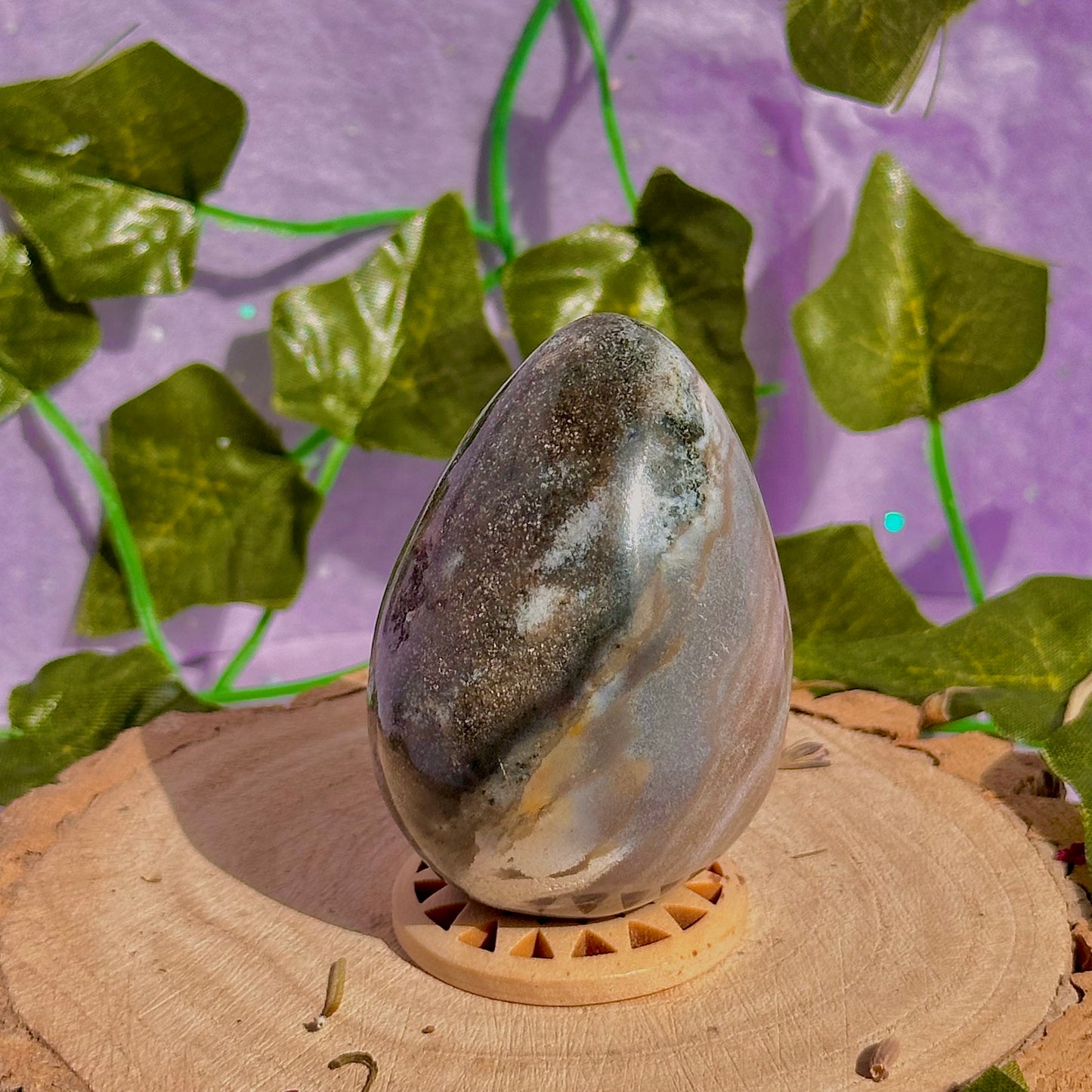 sea jasper egg carving