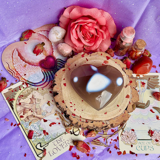 orca agate heart carving A