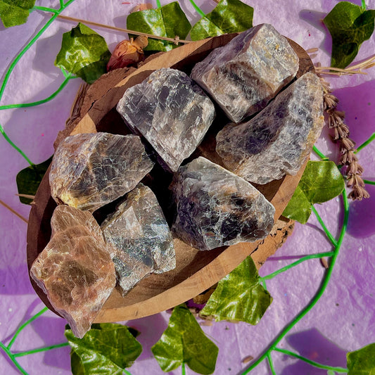 raw/rough black moonstone pieces