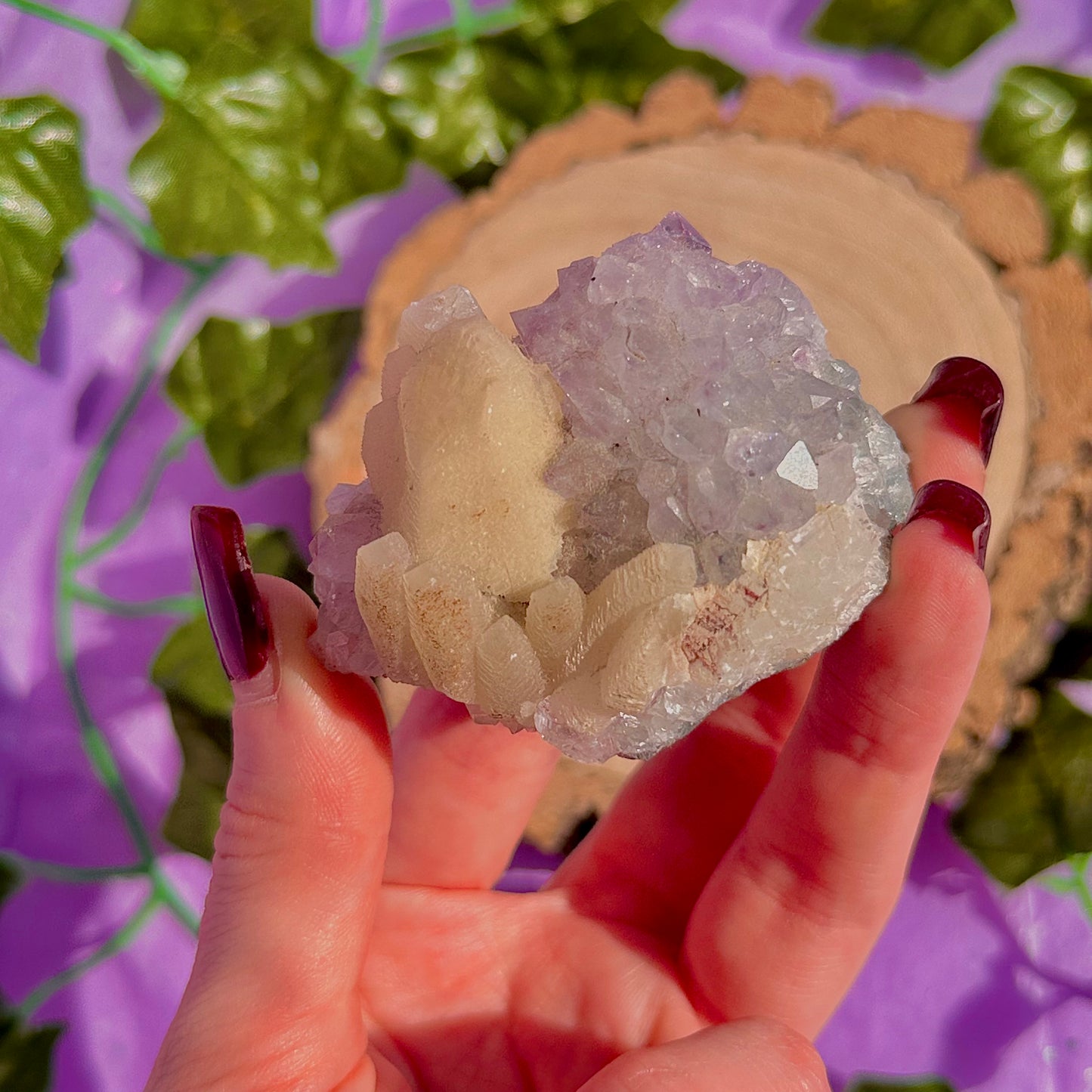 améthyste avec agrégat de calcite UV