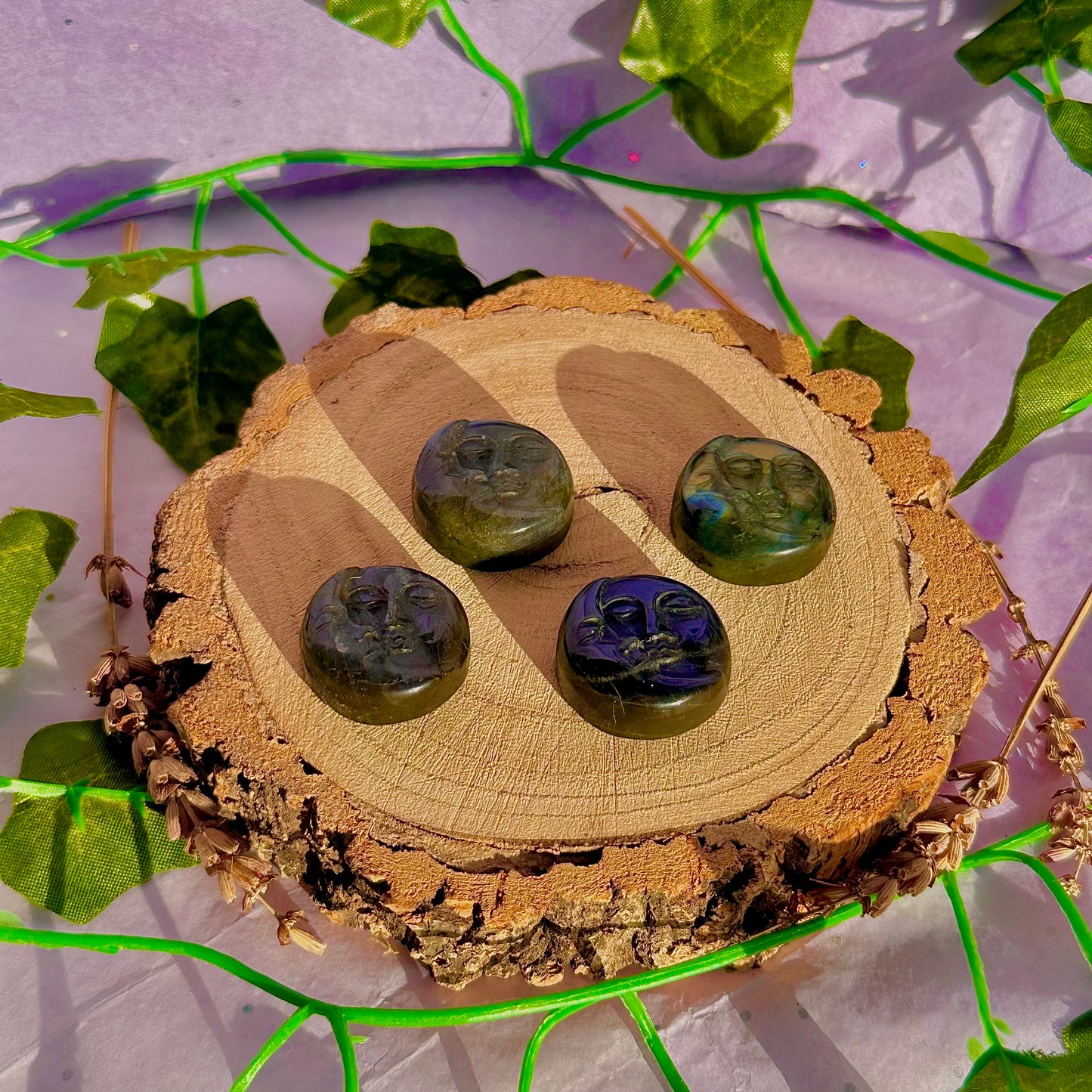 labradorite gravée soleil et lune ~ choisie intuitivement