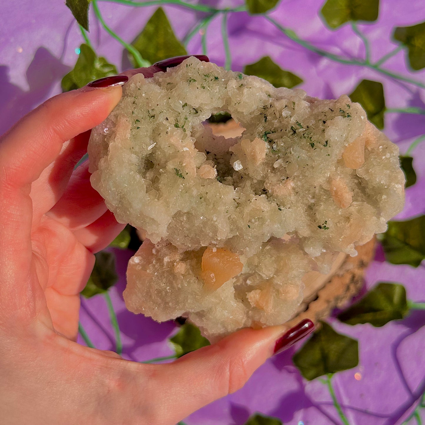 apophyllite verte avec stilbite pêche