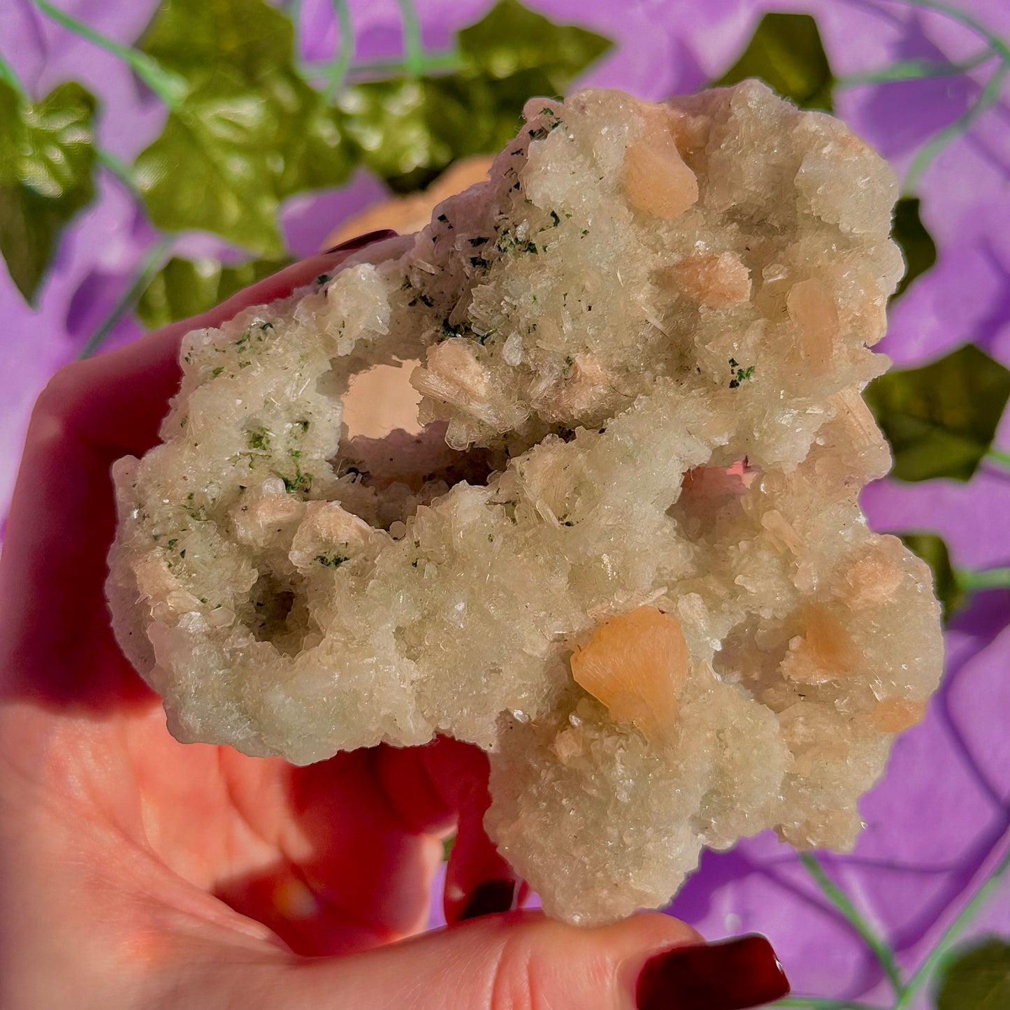 apophyllite verte avec stilbite pêche