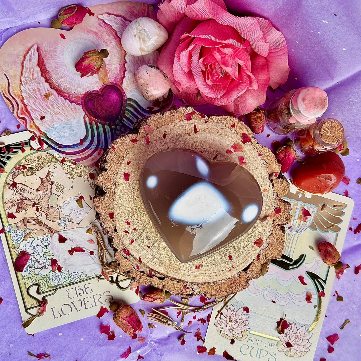 orca agate heart carving A