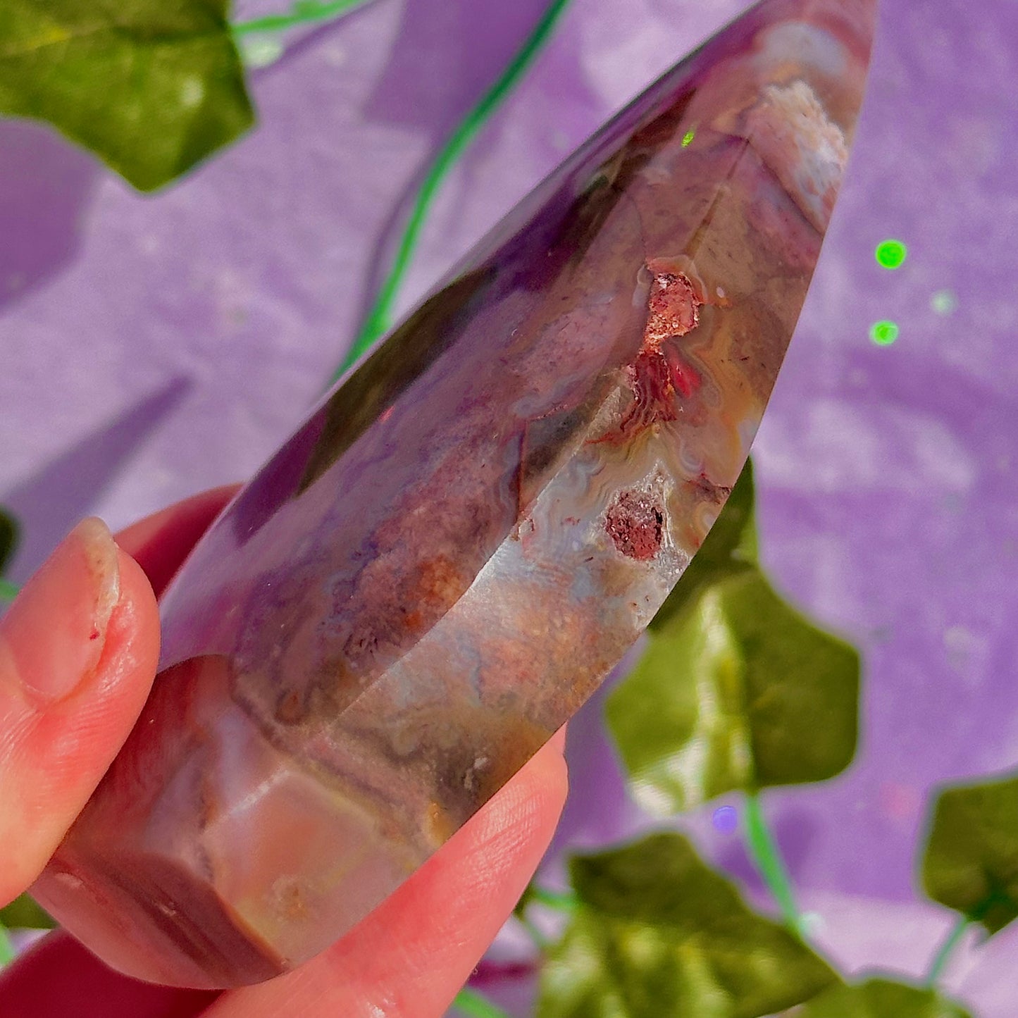 moss & crazy lace agate teardrop carving