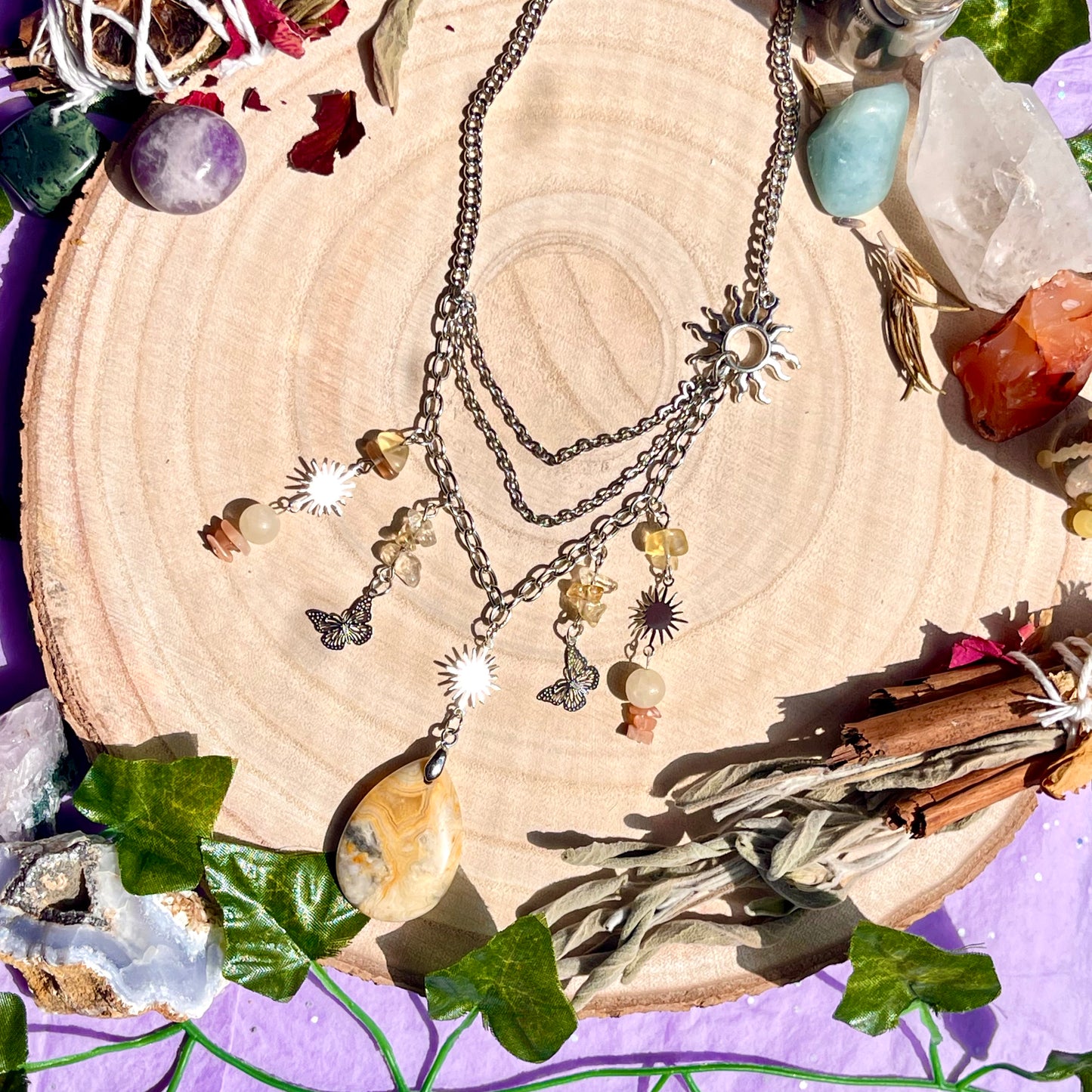 shining rays necklace