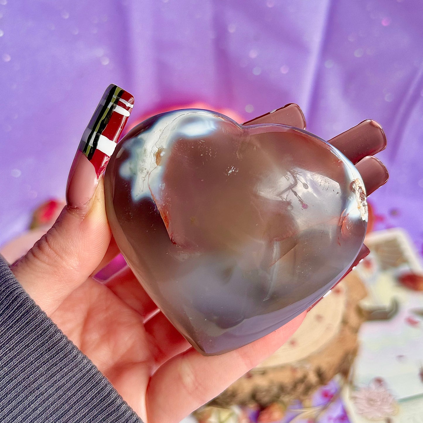 orca agate heart carving B