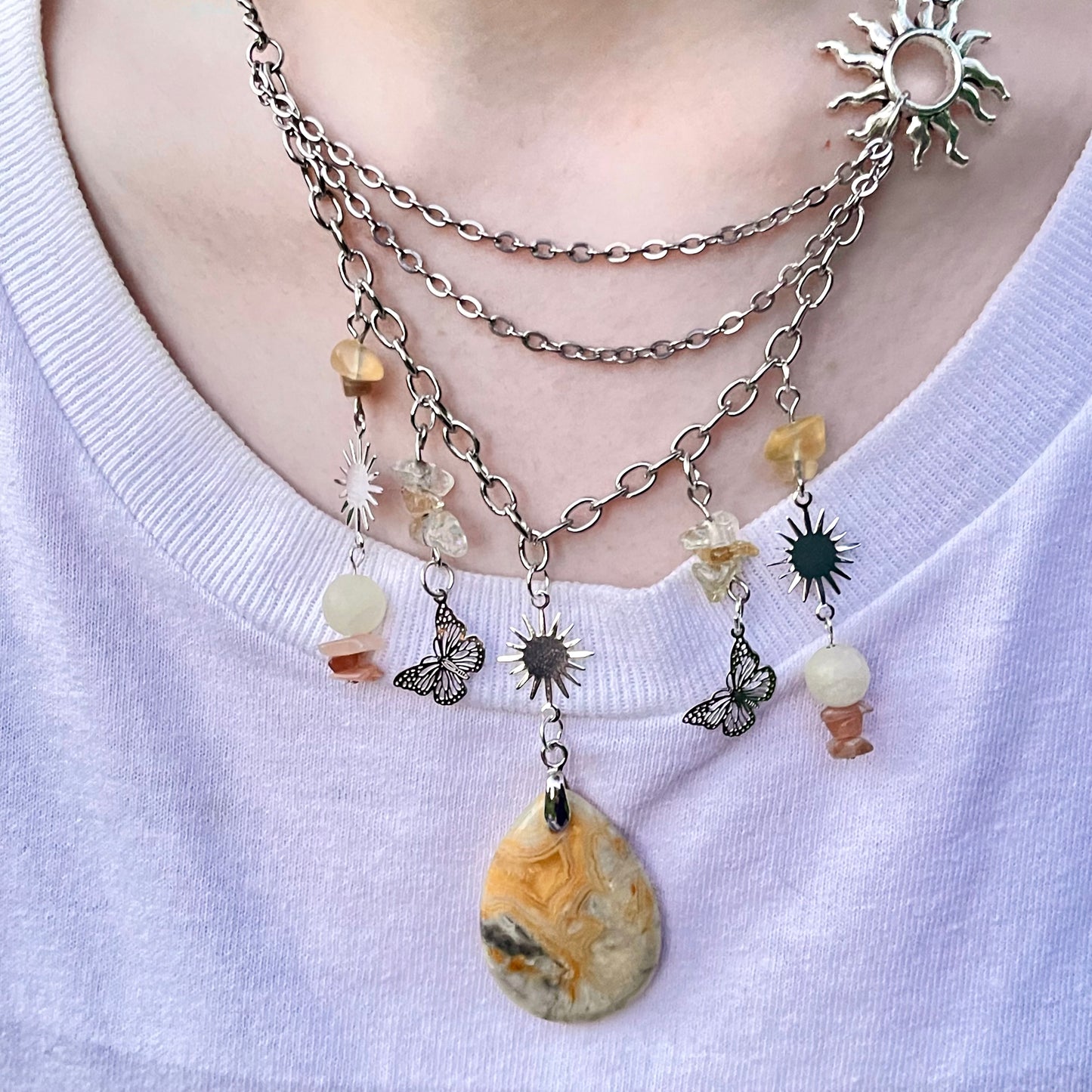 shining rays necklace