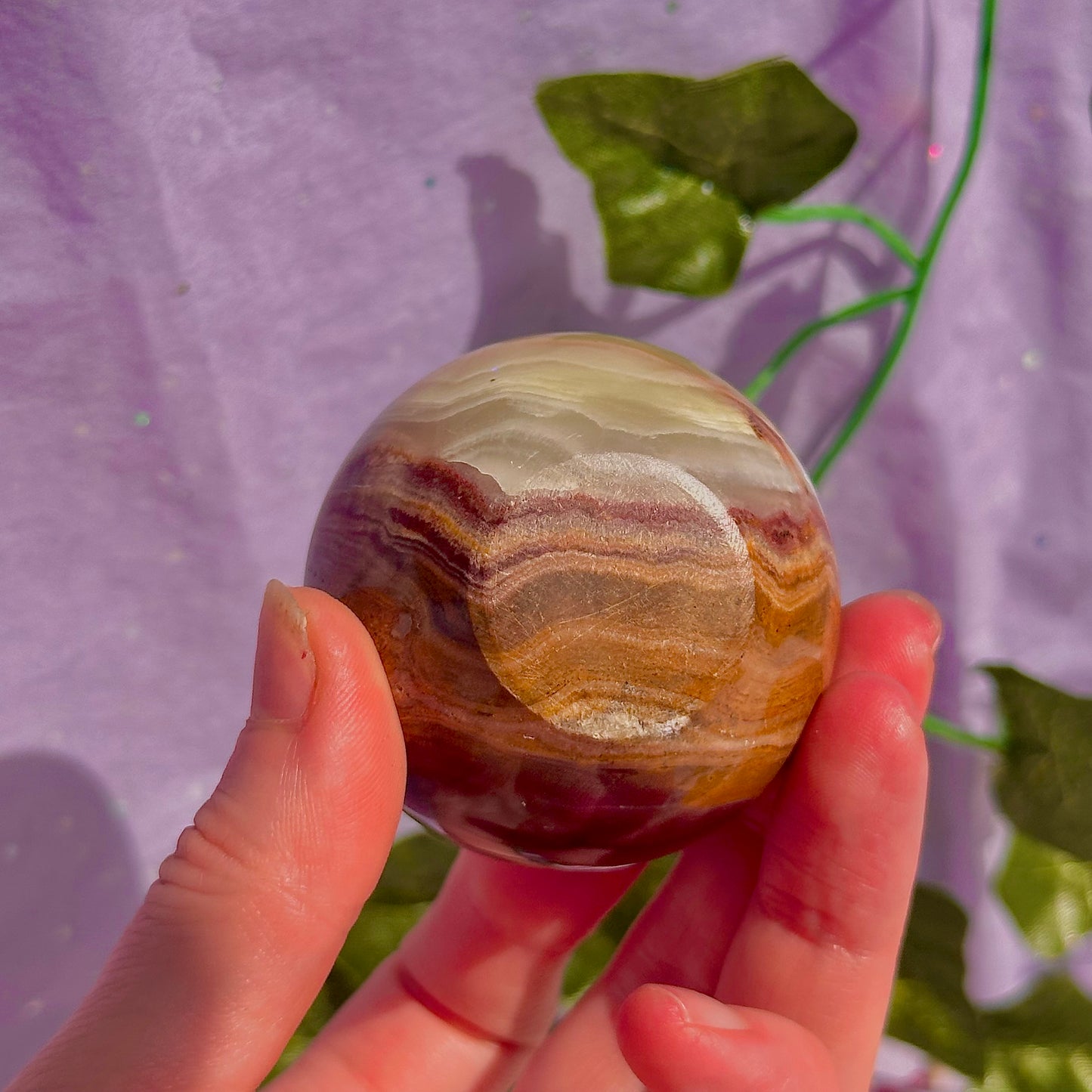 calcite / onyx apple carving