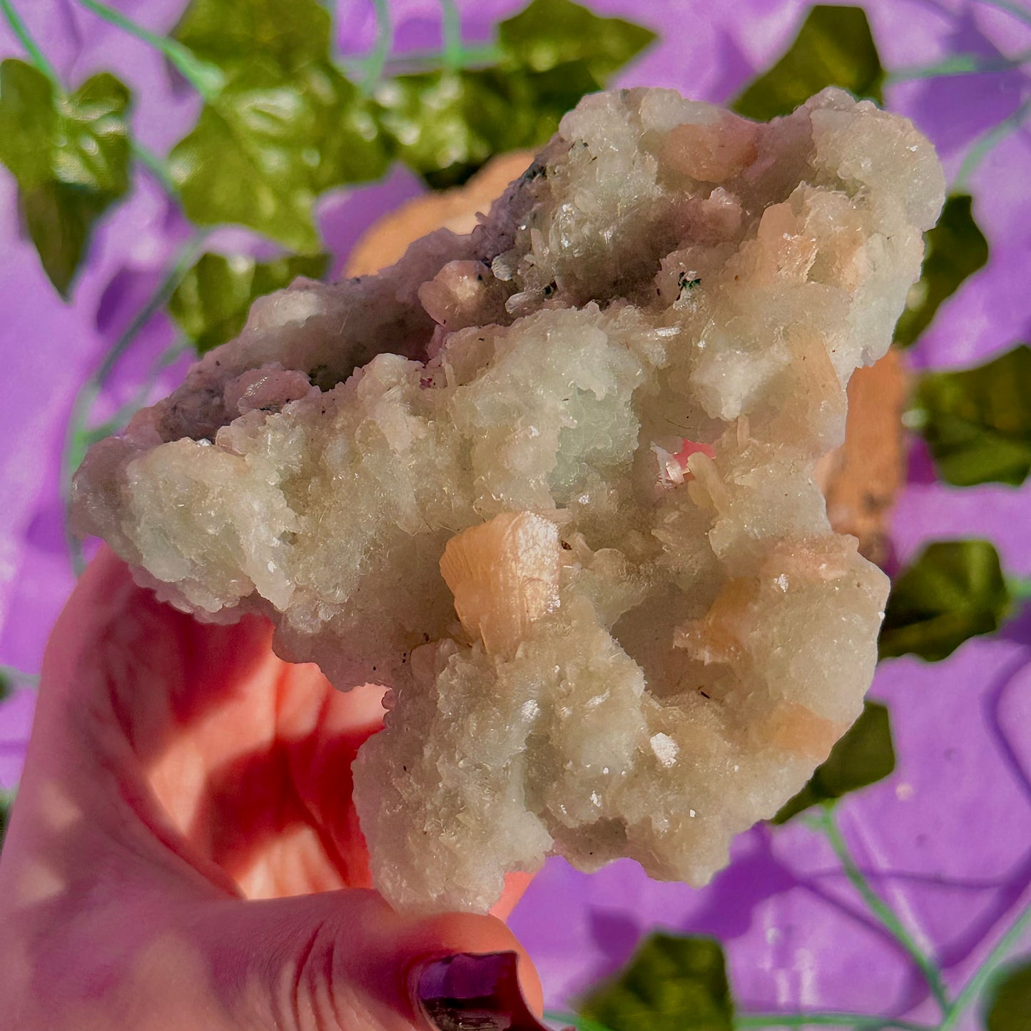 apophyllite verte avec stilbite pêche