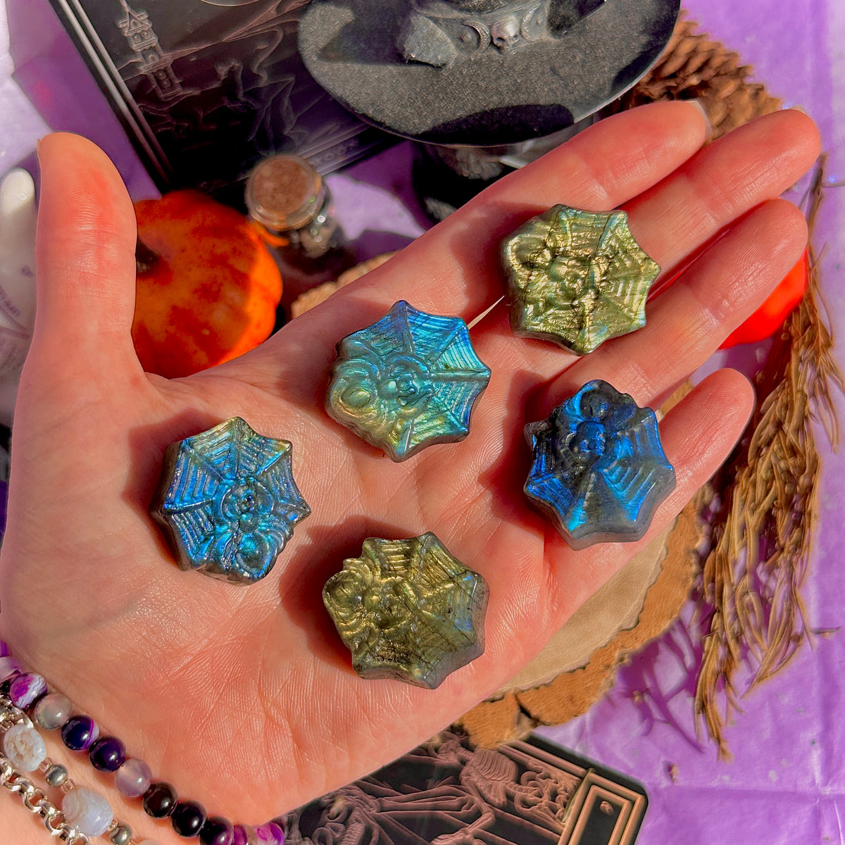 labradorite mini spider with carving ~ intuitively chosen